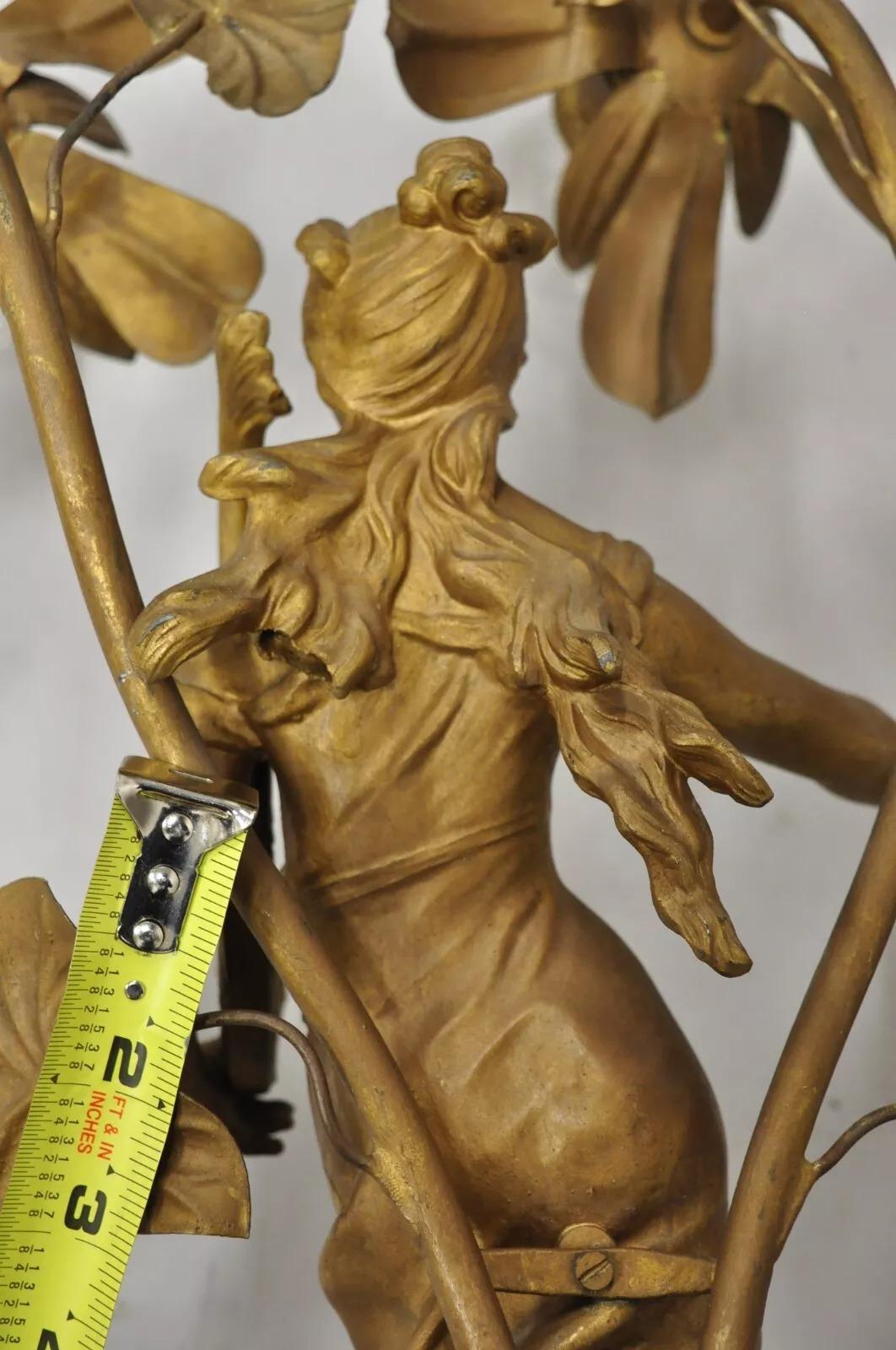 Antike Jugendstil-Tischlampe Auguste Moreau „La Musique“ aus Gold und Metall mit Figuren im Angebot 2
