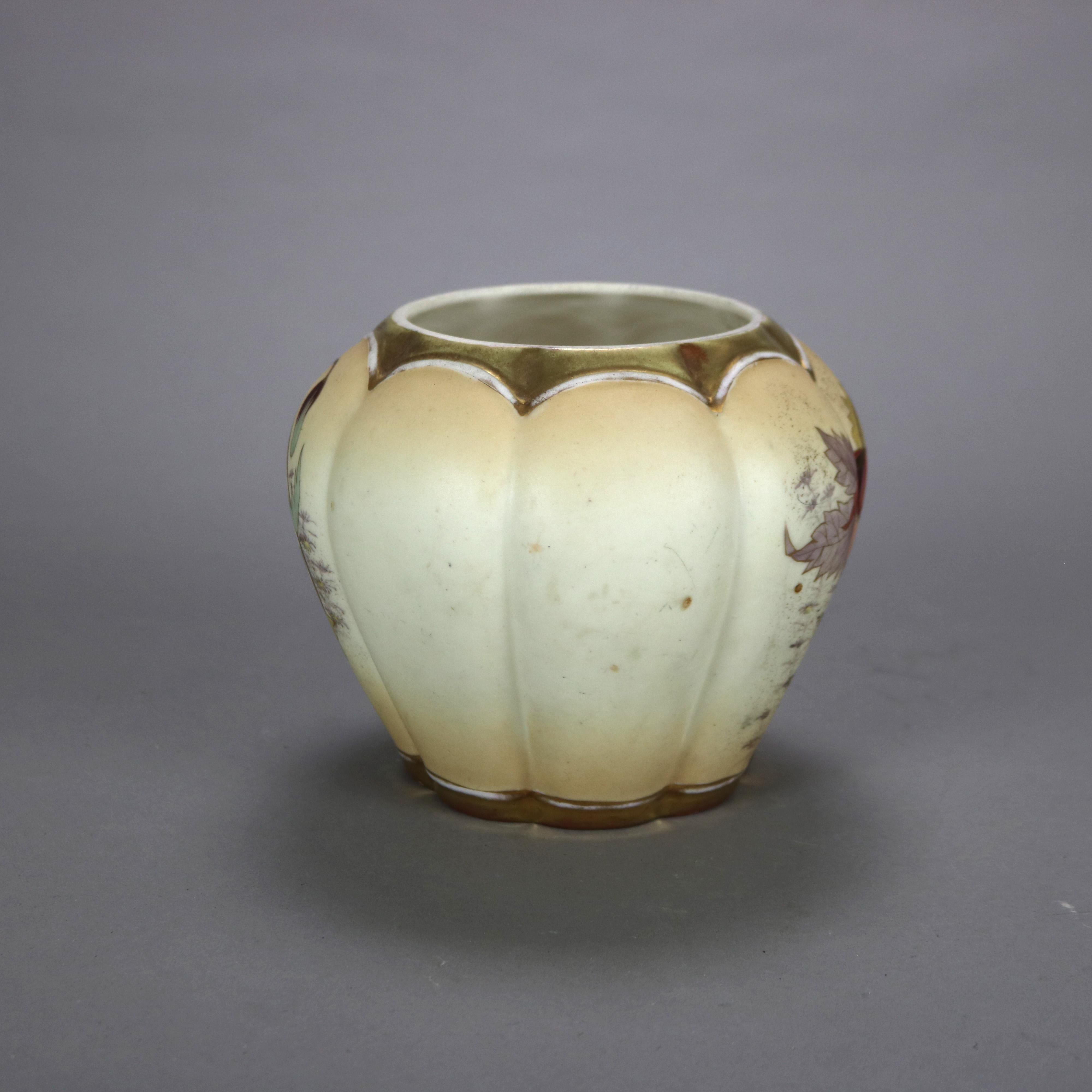 Antiguo Art Nouveau Austriaco RH Porcelana Floral y Dorada Pintada a Mano Jarrón Melón Dorado en venta