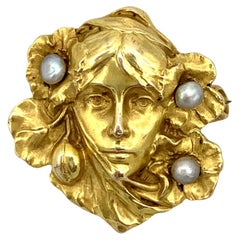 Antique Art Nouveau Beauty Art Nouveau Brooch 14 Karat Gold Pendant Pearls
