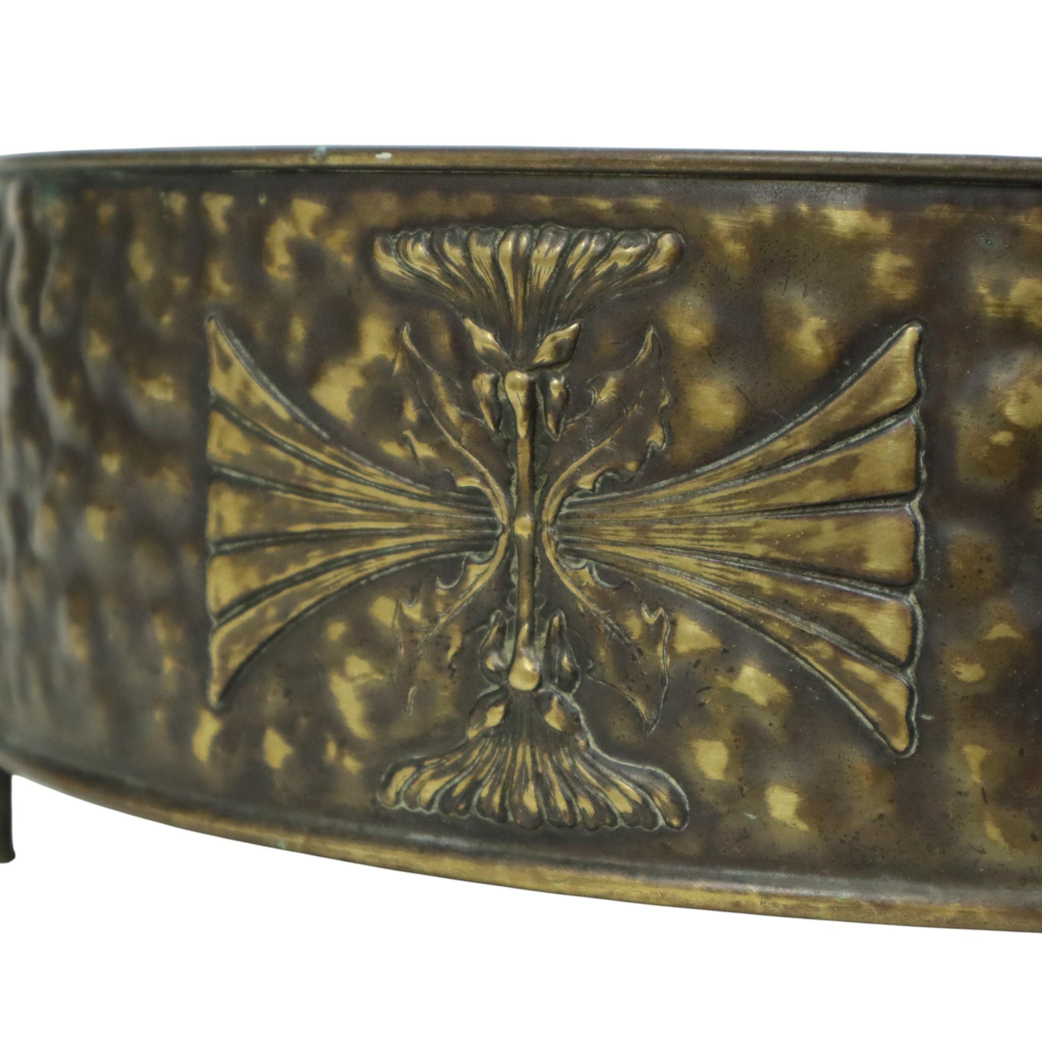 Fioriera Jardinière in ottone Art Nouveau antica in vendita 9