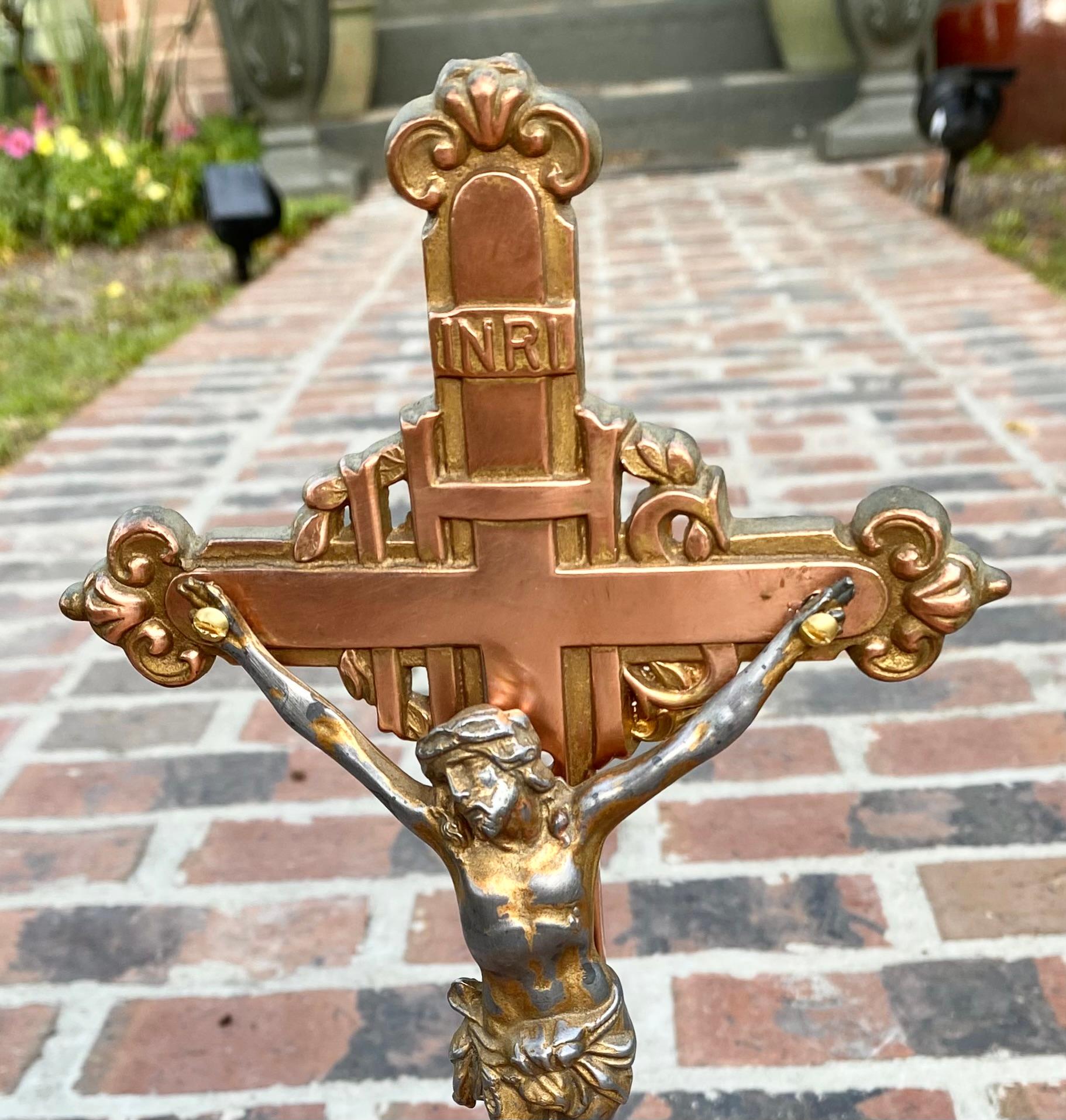 Antique French Art Nouveau Copper & Brass Cross Crucifix  In Good Condition For Sale In New Orleans, LA