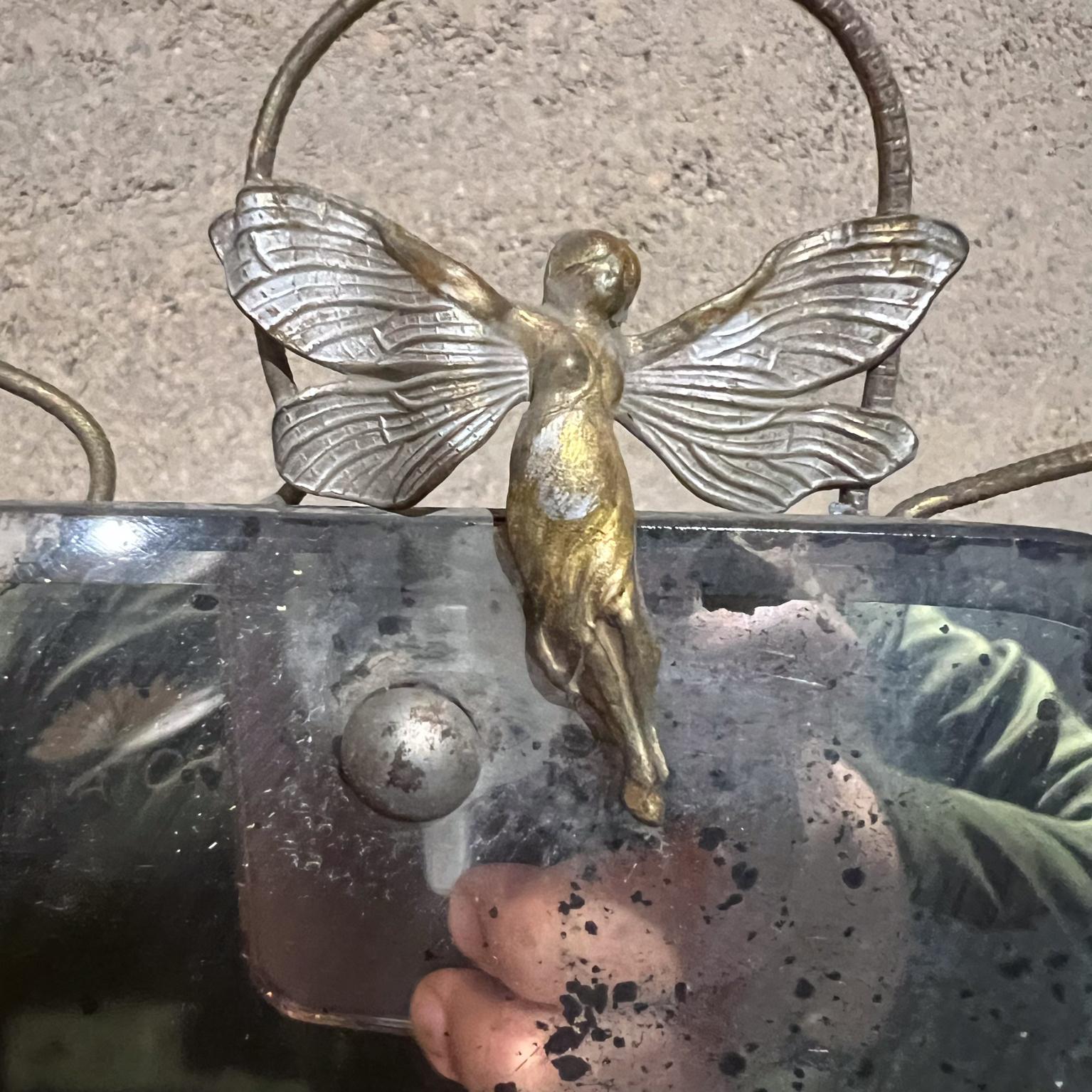 Antique miroir mural Art Nouveau laiton patiné ange en vente 5