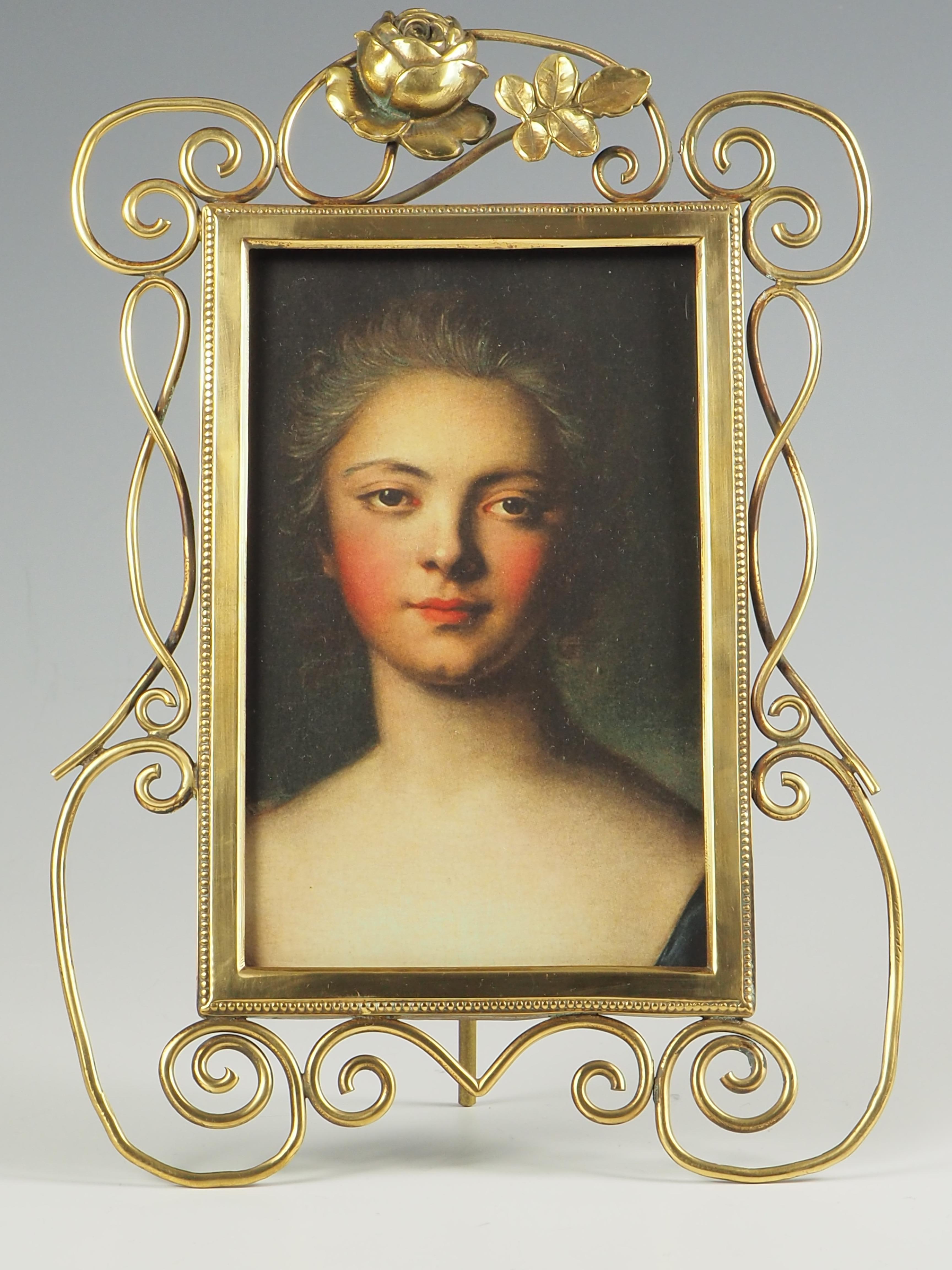 Antique Art Nouveau Brass Photo Frame In Good Condition In Lincoln, GB