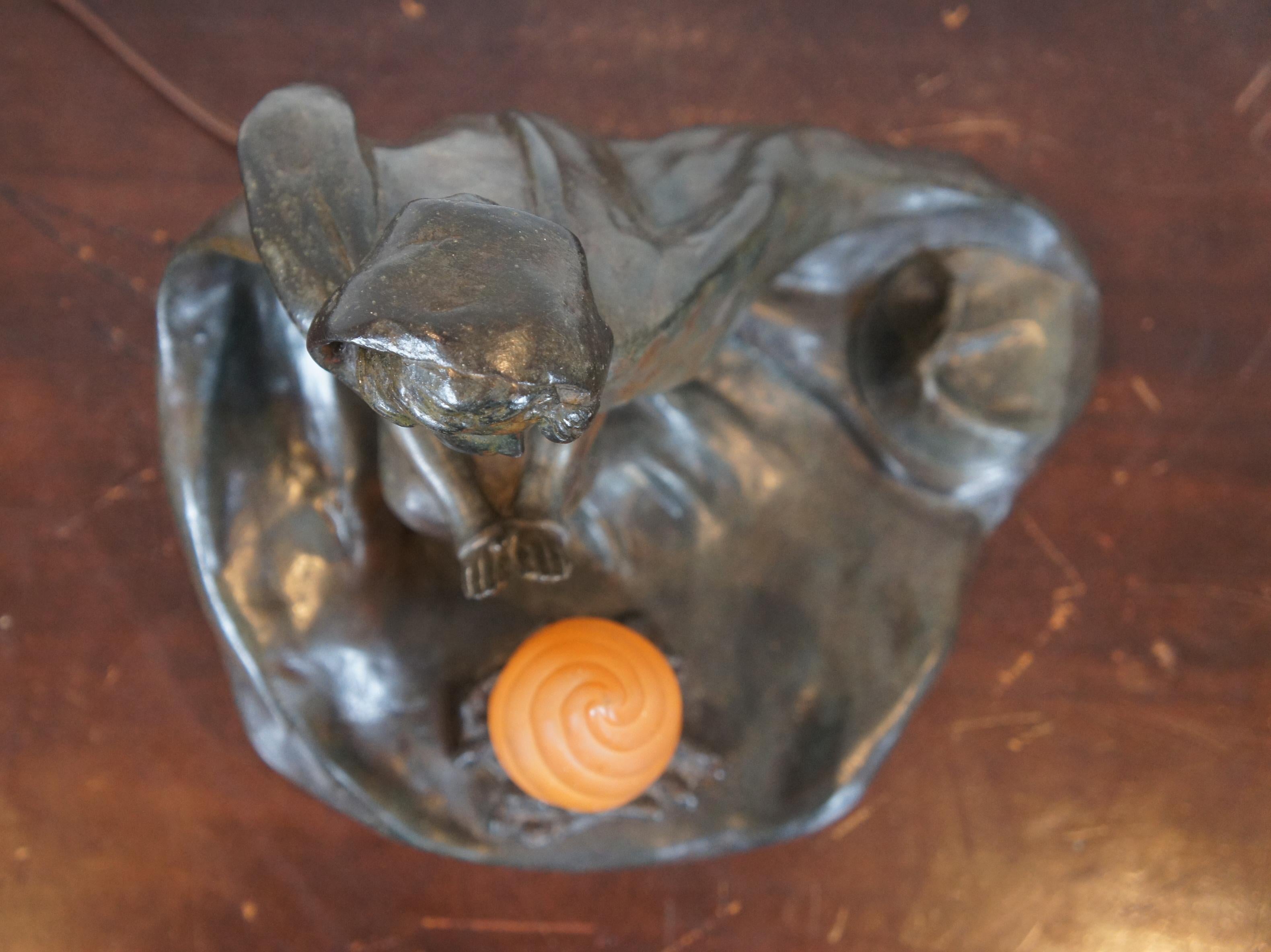 Lampe de Campfire figurative en bronze Art Nouveau ancien Georges Van Der Straeten Bon état - En vente à Dayton, OH