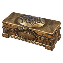 Antique Art Nouveau Bronze-Finished Cast Metal Cigarette Box, circa 1910
