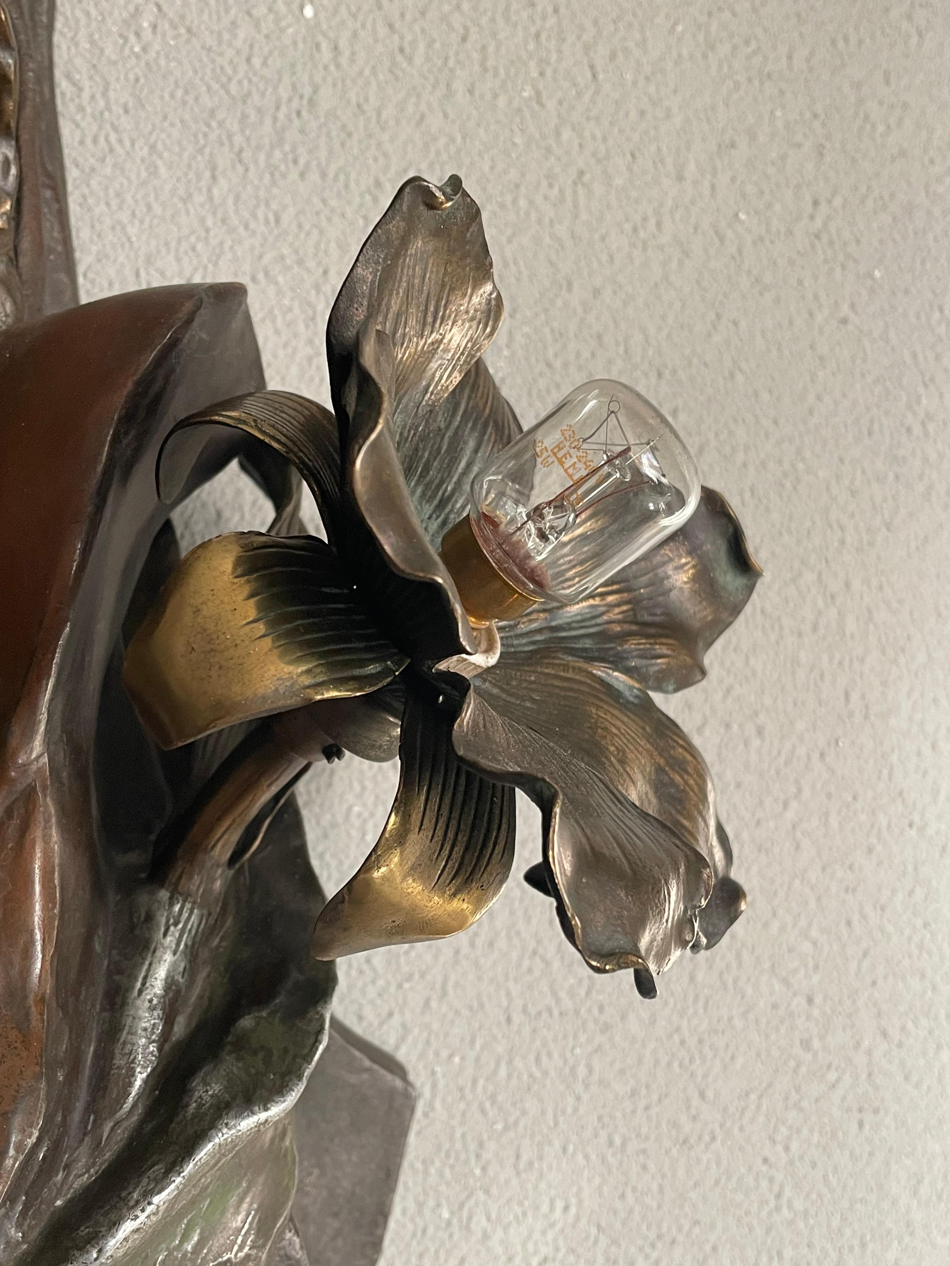 Antique Art Nouveau Bronzed 4 Light Female Sculpture & Lily Flowers Wall Lamp 3
