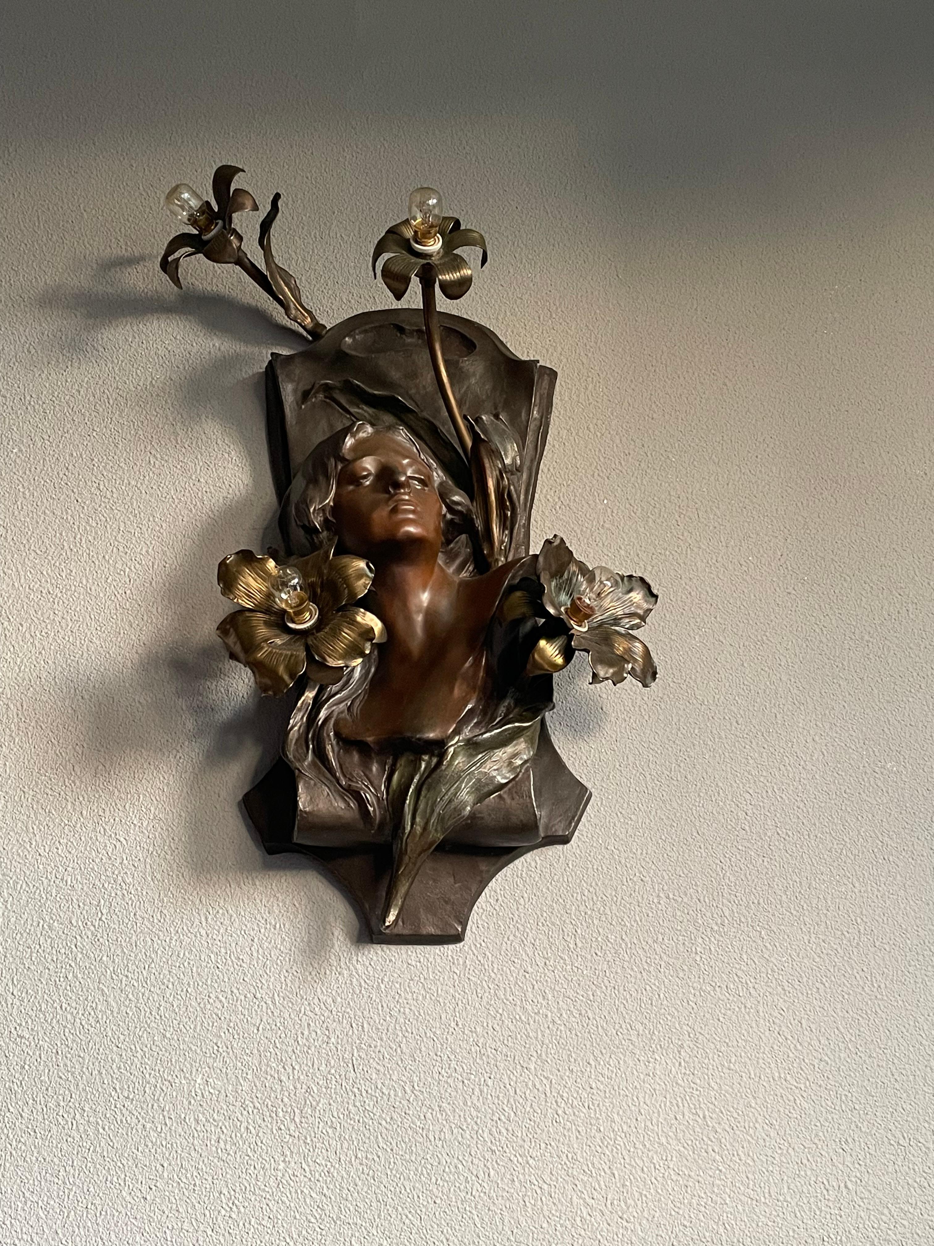 Antique Art Nouveau Bronzed 4 Light Female Sculpture & Lily Flowers Wall Lamp 10