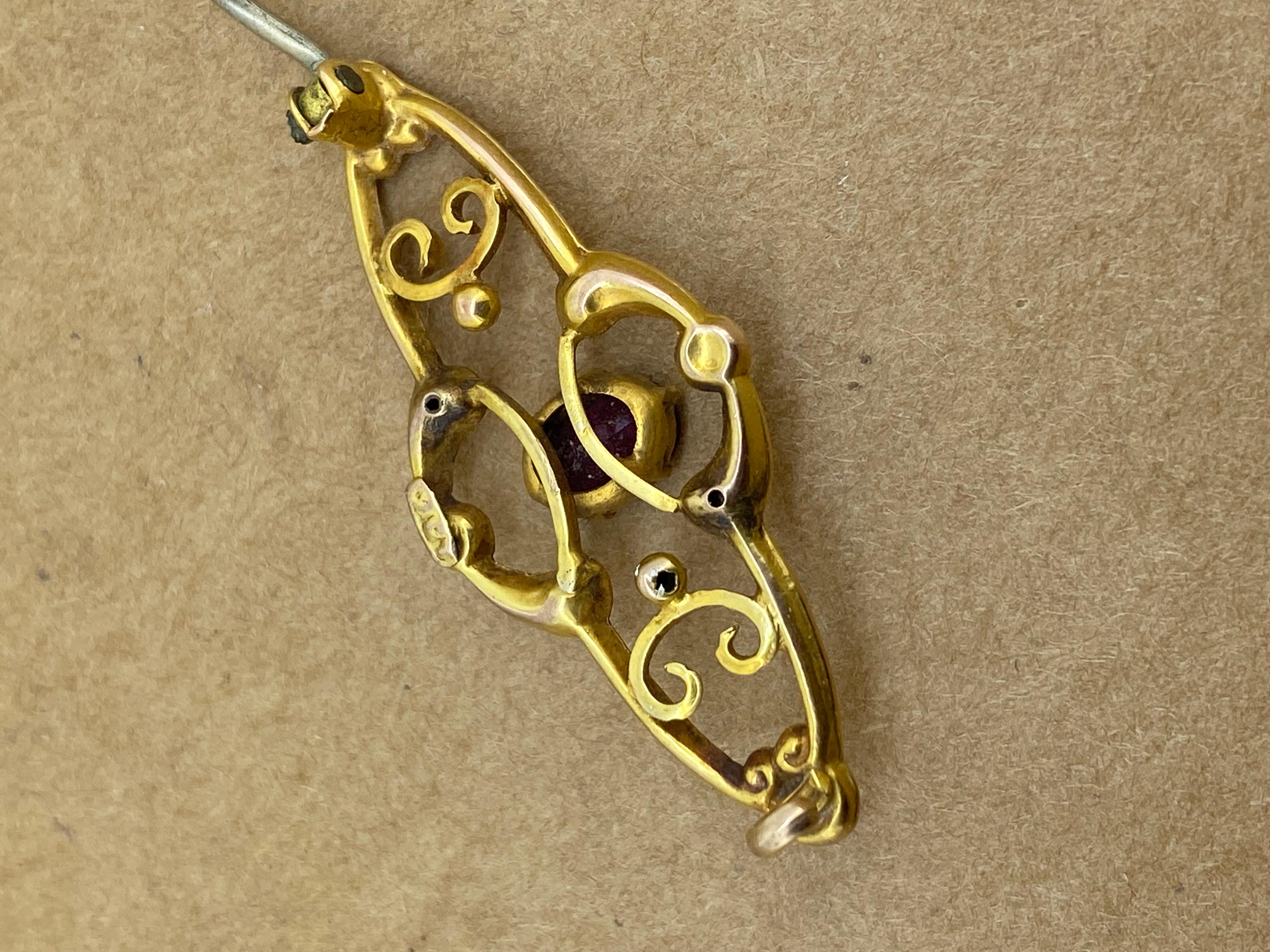 Antike Art-Nouveau c1900's 15K Gold & Oval Granat 34mm Brosche. (Art nouveau) im Angebot