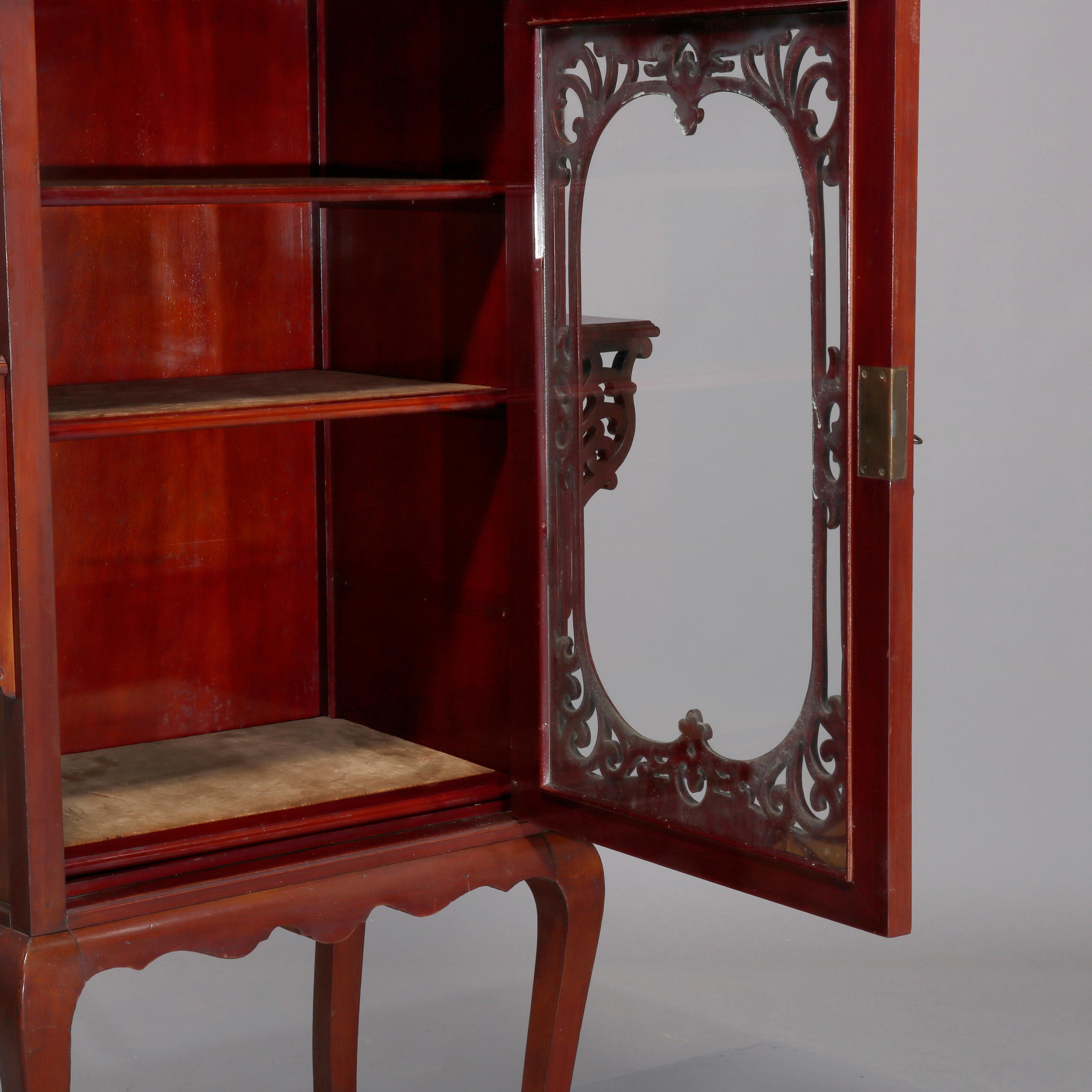 Antique Art Nouveau Carved Mahogany Reticulated Étagère, circa 1900 1