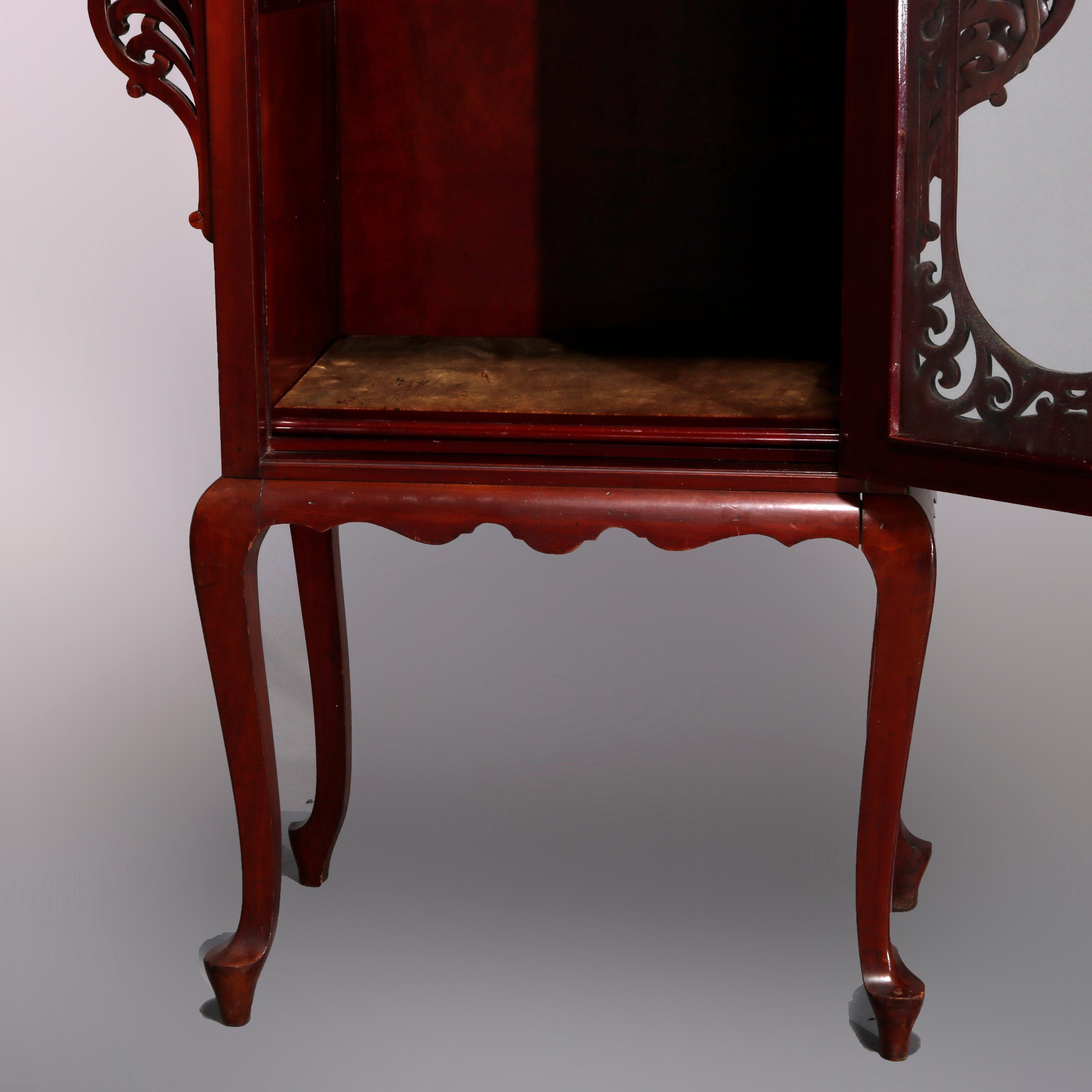 Antique Art Nouveau Carved Mahogany Reticulated Étagère, circa 1900 3