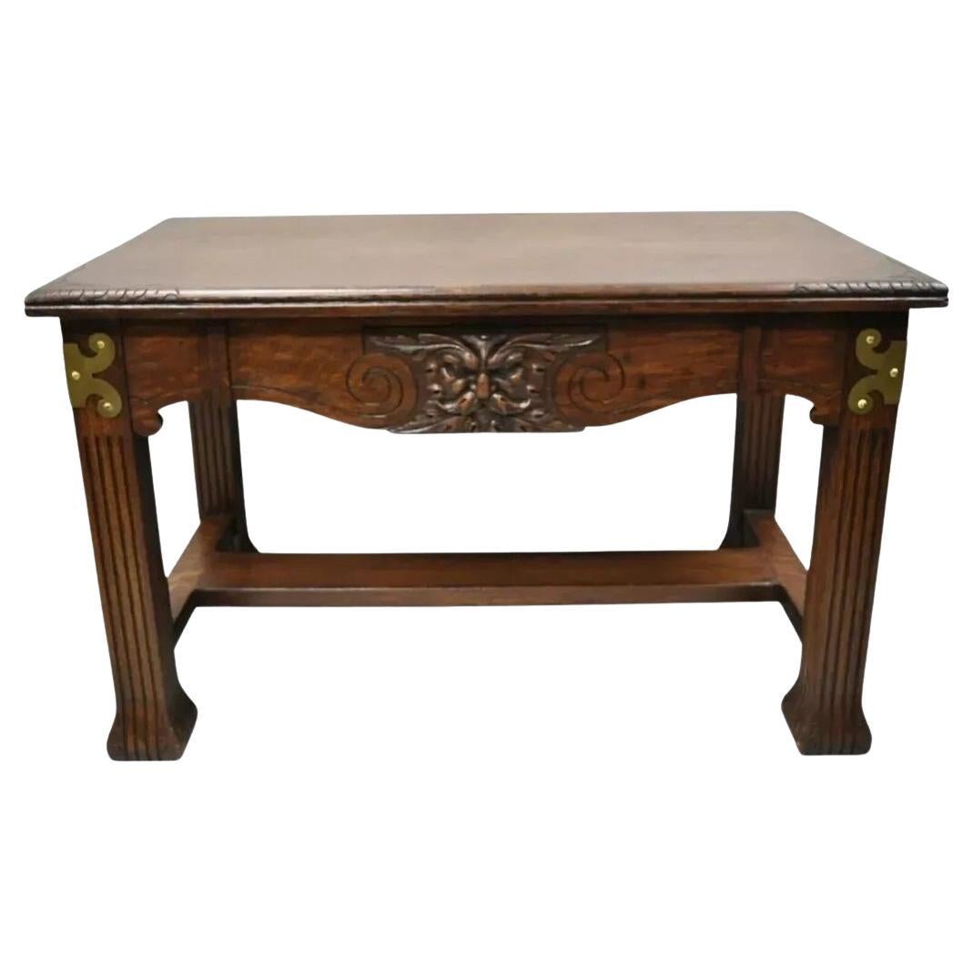 Ancienne table de bibliothèque Art Nouveau en chêne sculpté à face nord-enroulé avec un tiroir