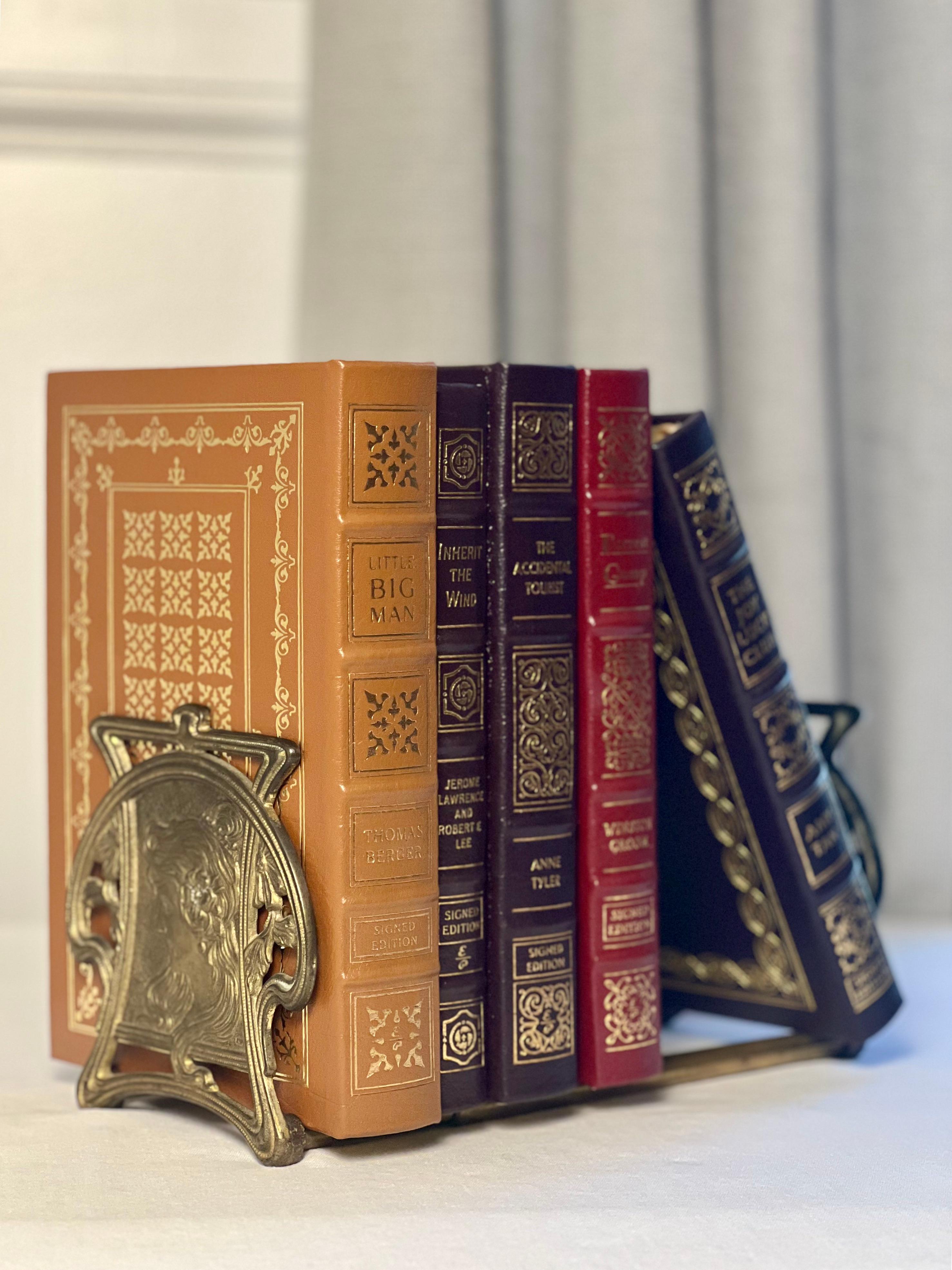Antiker verstellbarer Bücherständer aus Gusseisen und Messing im Jugendstil von Judd Company (Nordamerikanisch) im Angebot