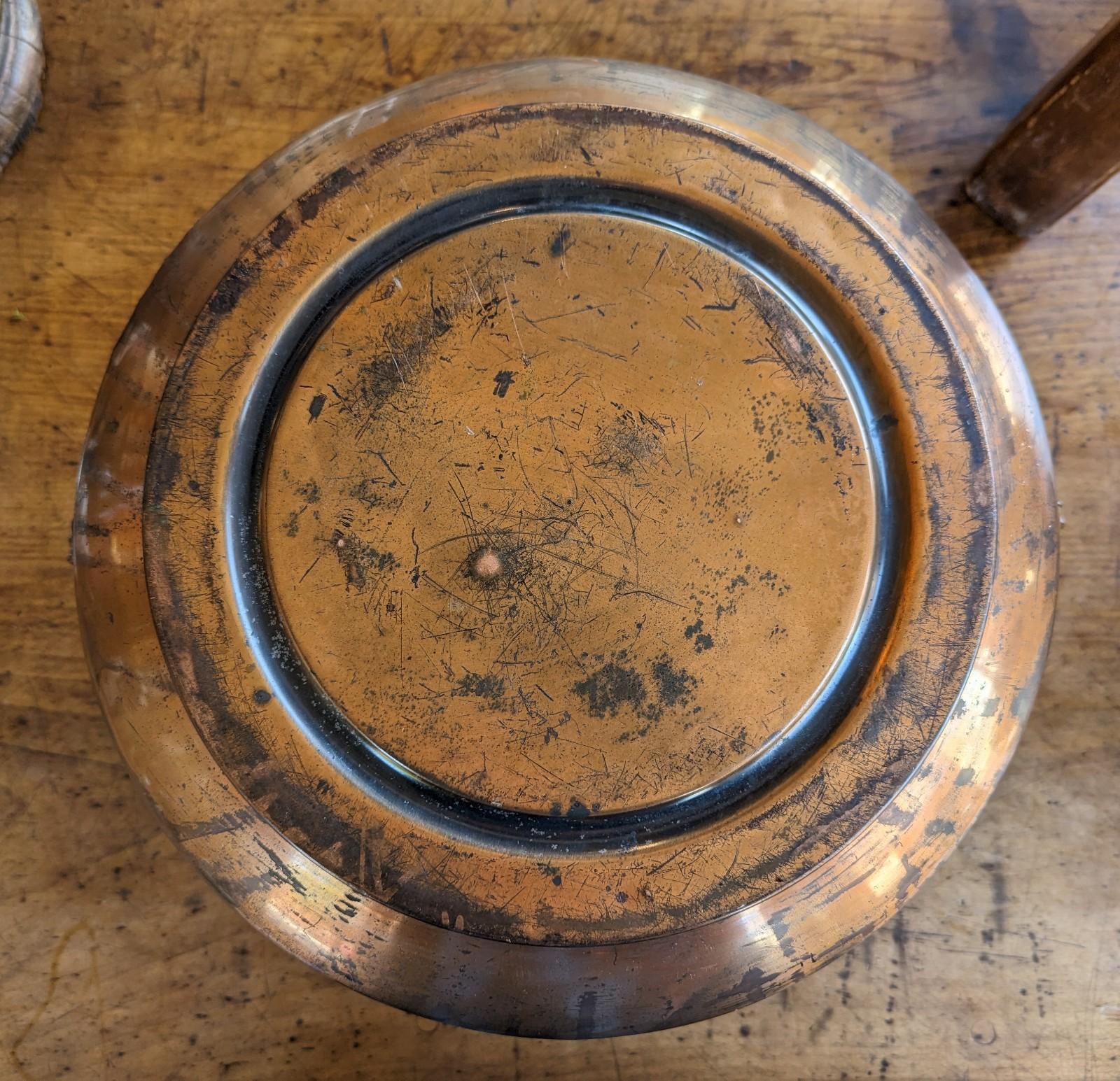 Laiton Ancien bol à couvercle en cuivre Art Nouveau avec couvercle grand format Jugendstil en vente