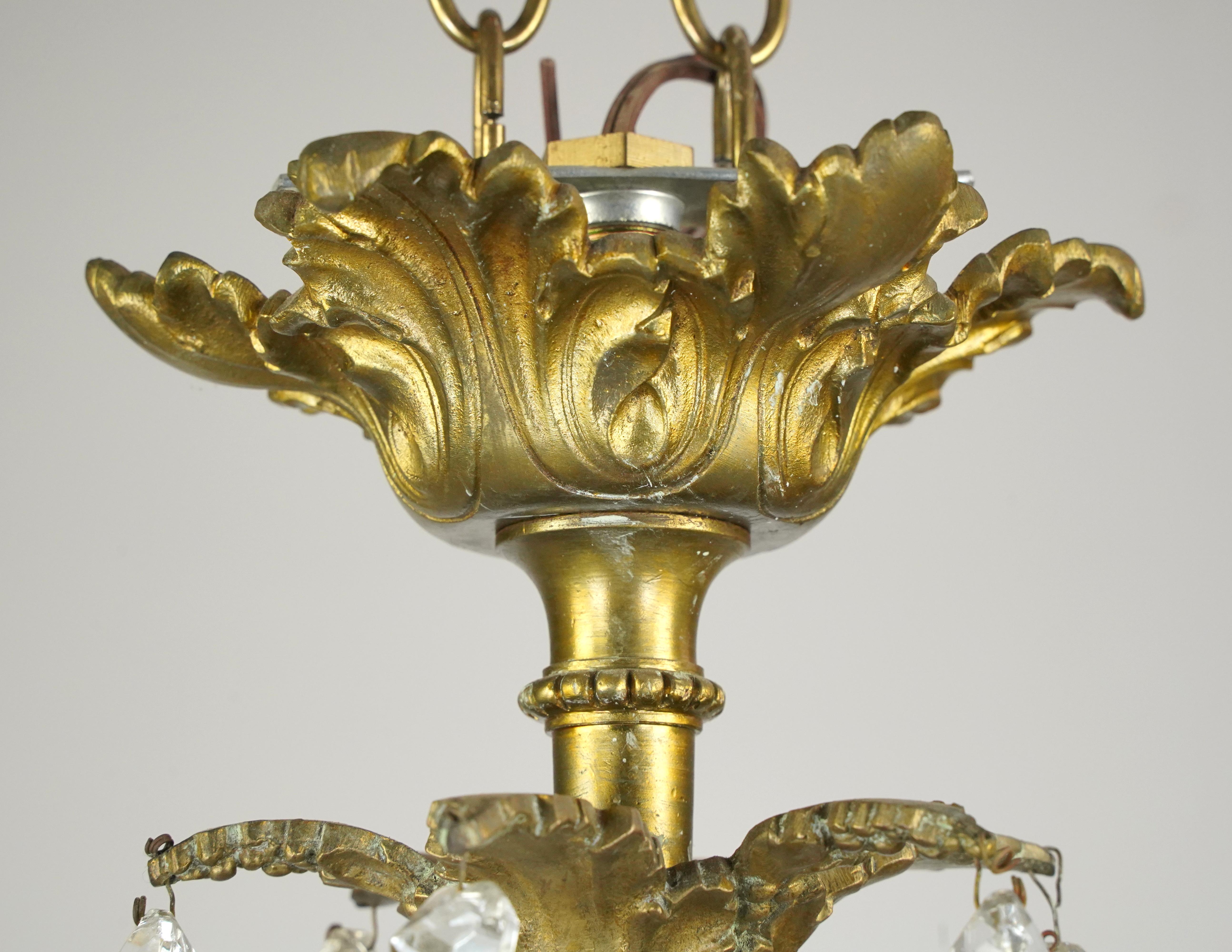 Antiker Jugendstil-Kronleuchter aus Kristall und Bronze (amerikanisch) im Angebot