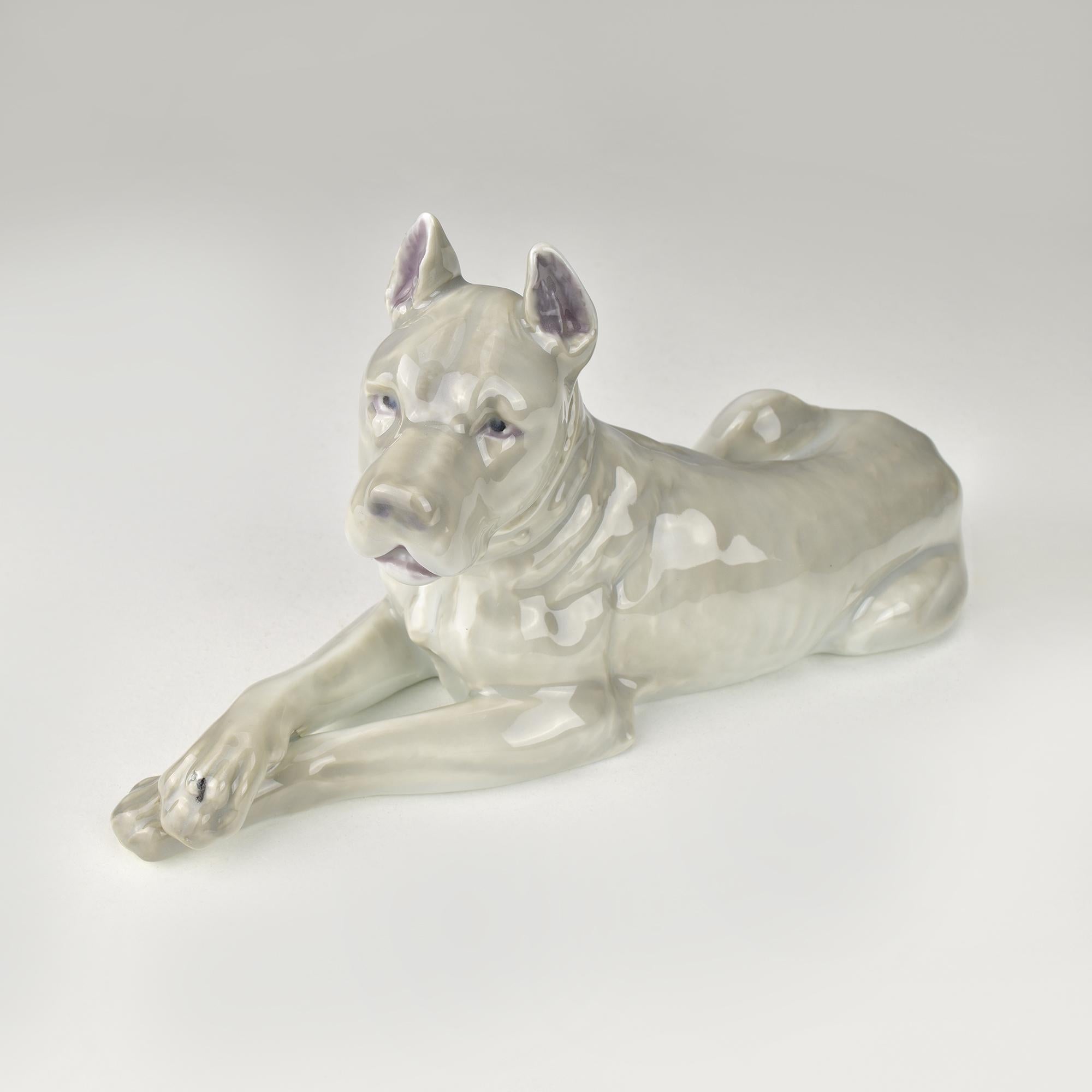 Figurine ancienne en porcelaine Art Nouveau Dog Dane by Heubach Jugendstil en vente 2