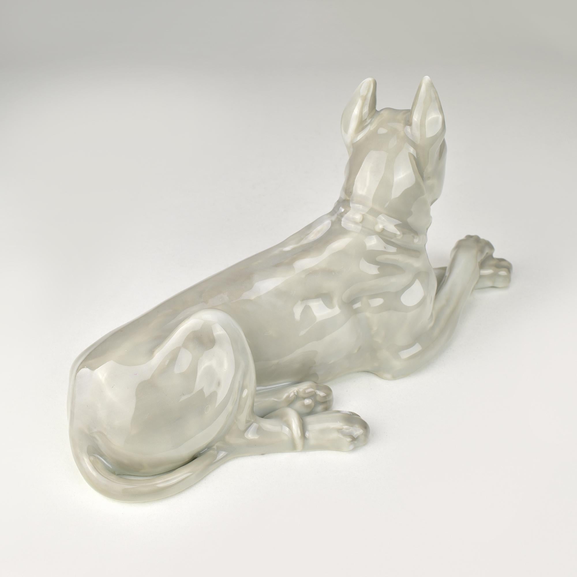 Figurine ancienne en porcelaine Art Nouveau Dog Dane by Heubach Jugendstil en vente 3