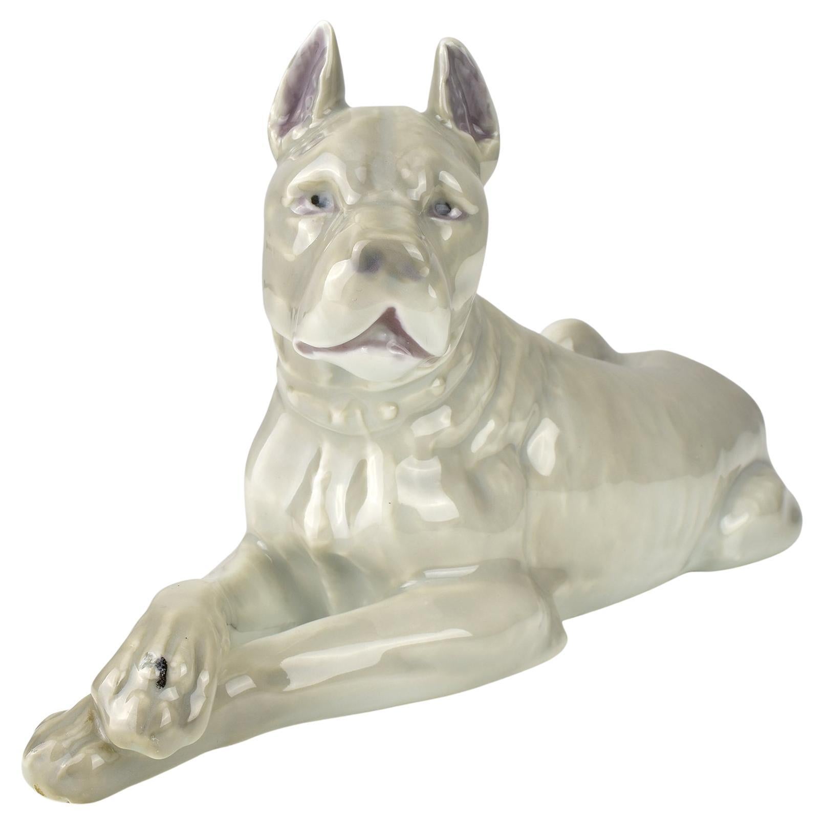 Antica statuetta in porcellana di cane alano Art Nouveau di Heubach Jugendstil