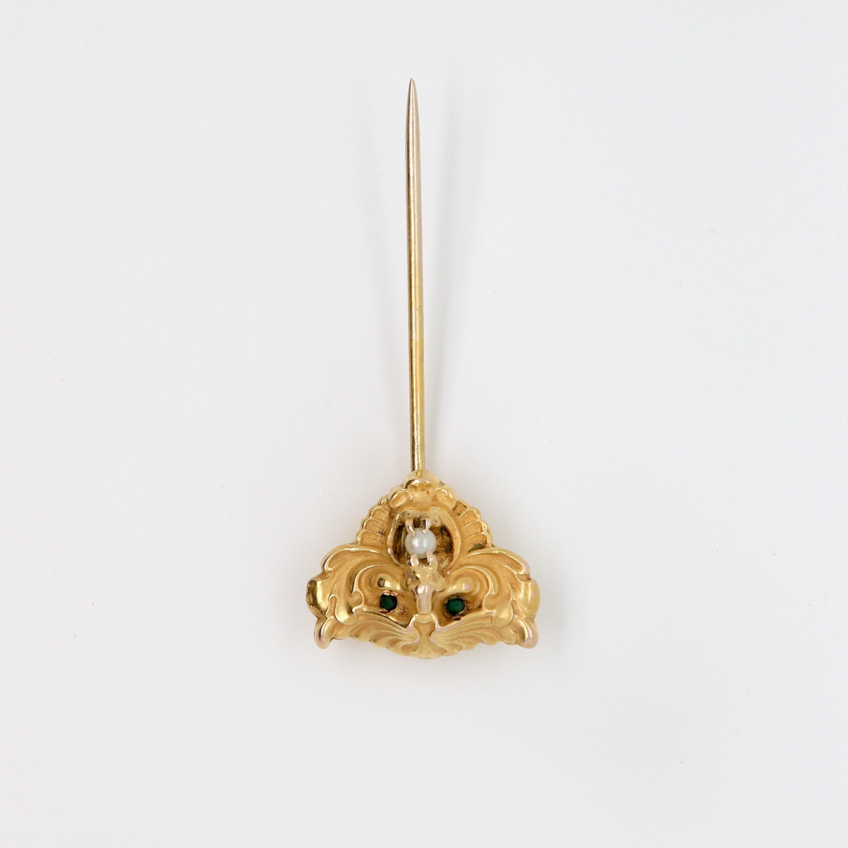Antica maschera del diavolo Art Nouveau in oro 14 carati e perle, spilla a bastone o spilla da bavero in vendita 2