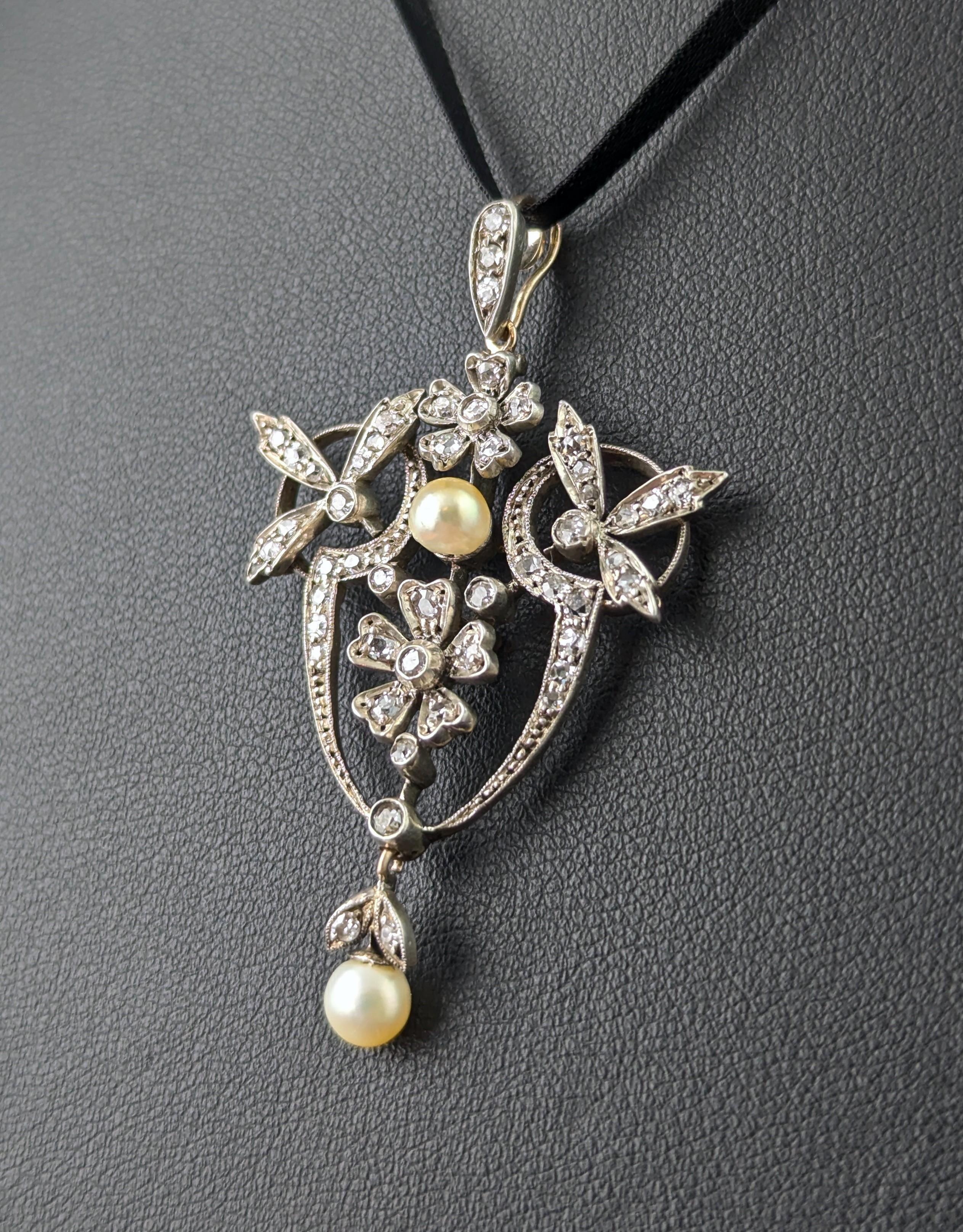 Antique Art Nouveau Diamond and Pearl pendant, floral For Sale 6