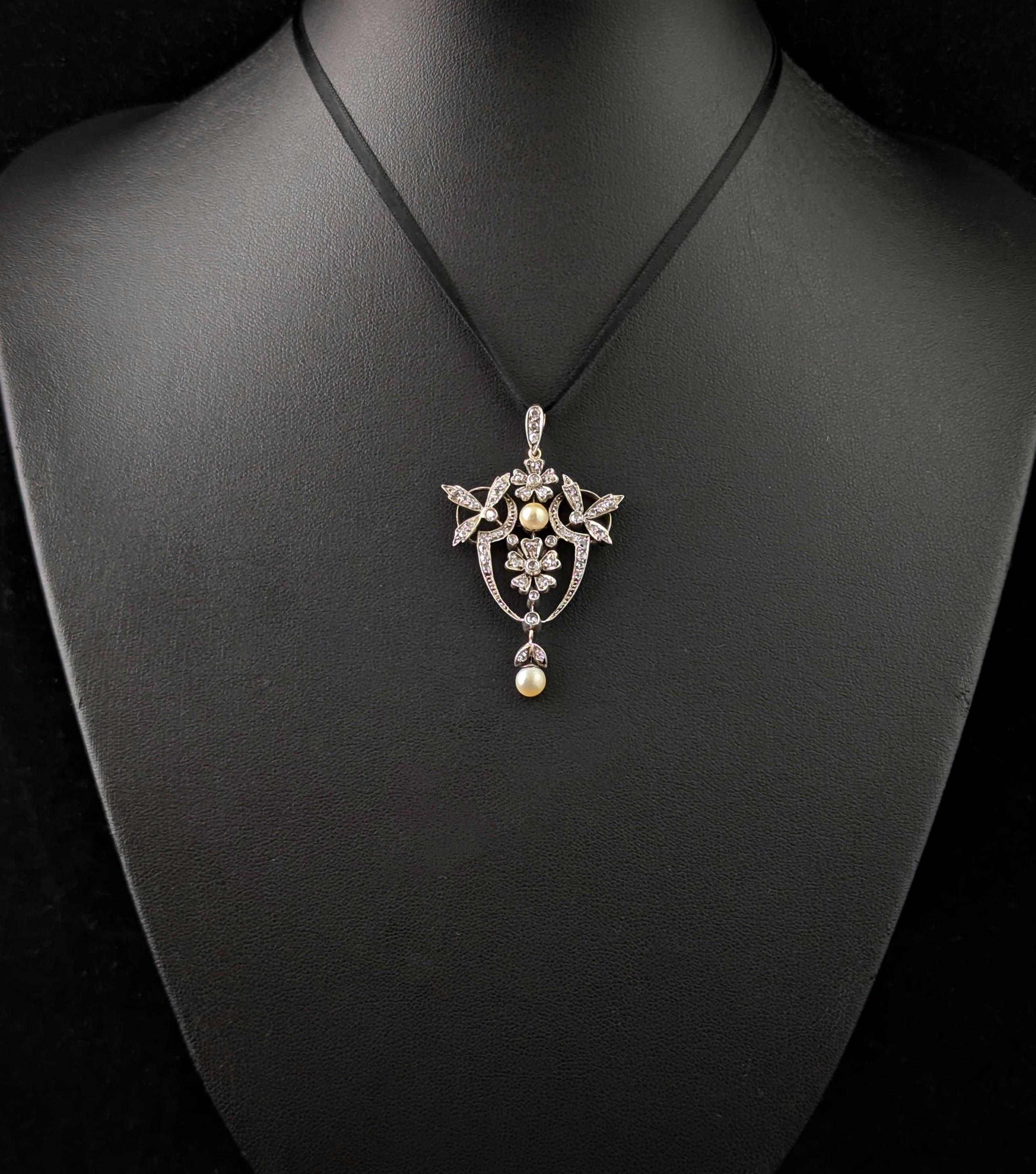 Antique Art Nouveau Diamond and Pearl pendant, floral For Sale 2