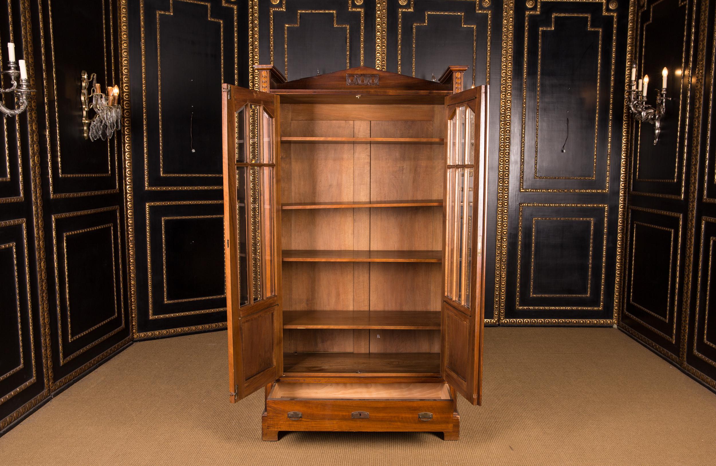 Antique Art Nouveau Display Case Bookcase Cabinet, circa 1895 7