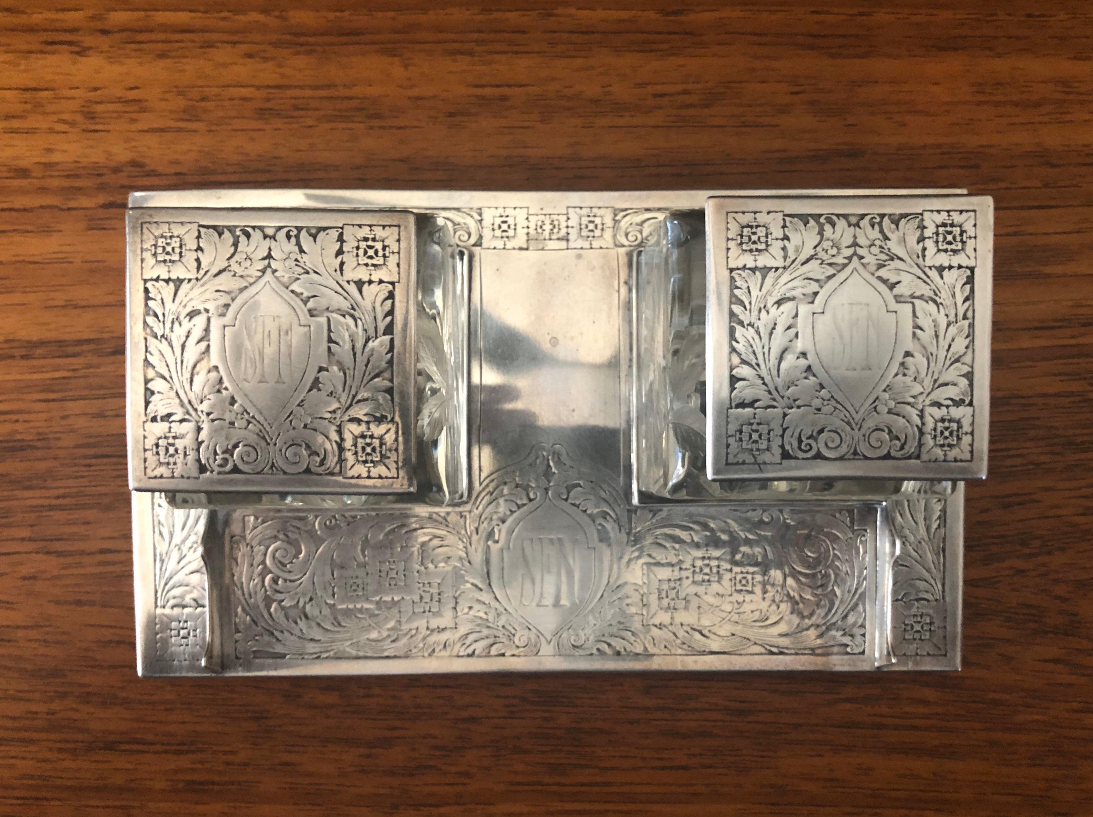 Antique Art Nouveau Double Inkwell on Sterling Silver Tray by J E Caldwell & Co. In Good Condition For Sale In San Diego, CA