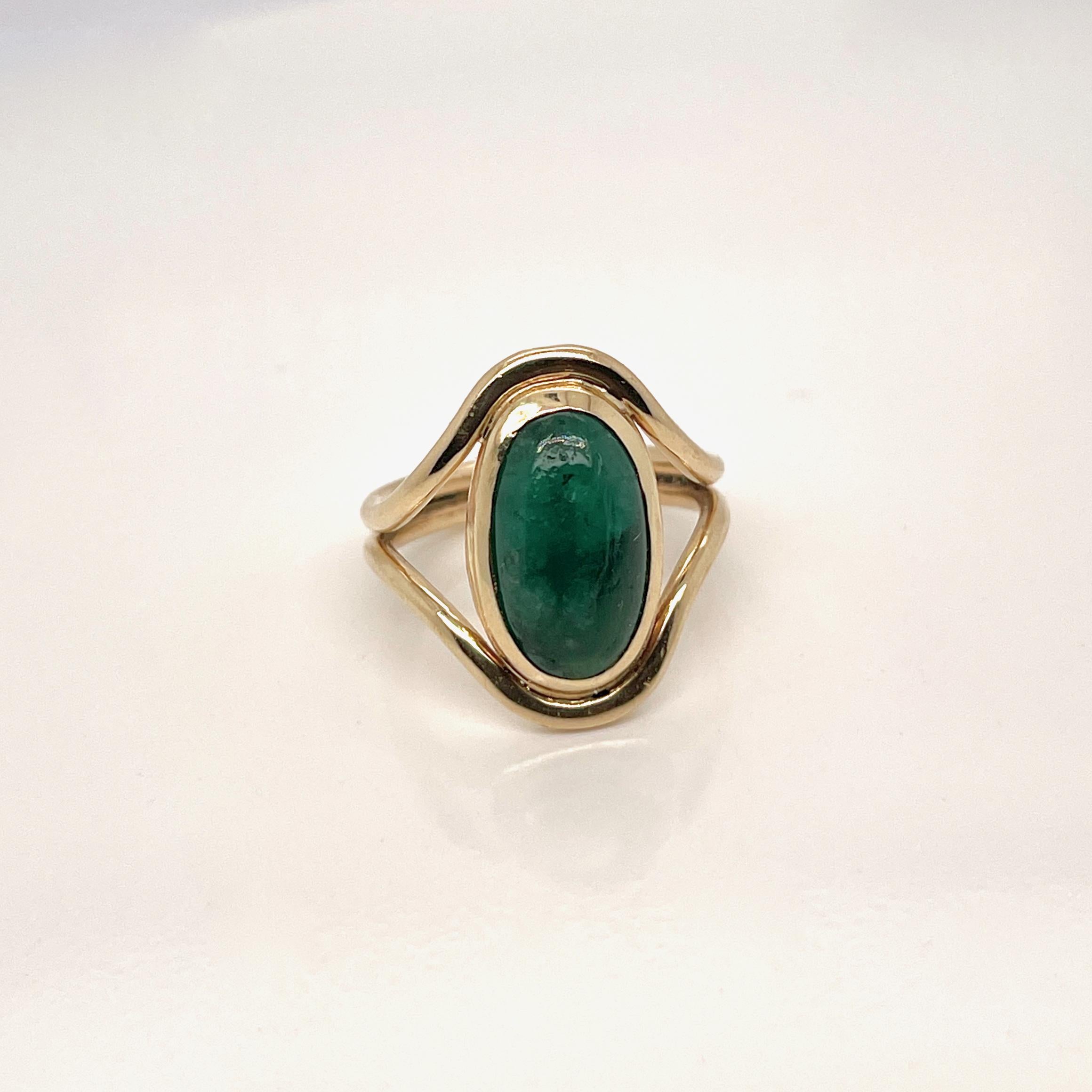 Antique Art Nouveau Emerald & 14 Karat Gold Signet Ring For Sale 3
