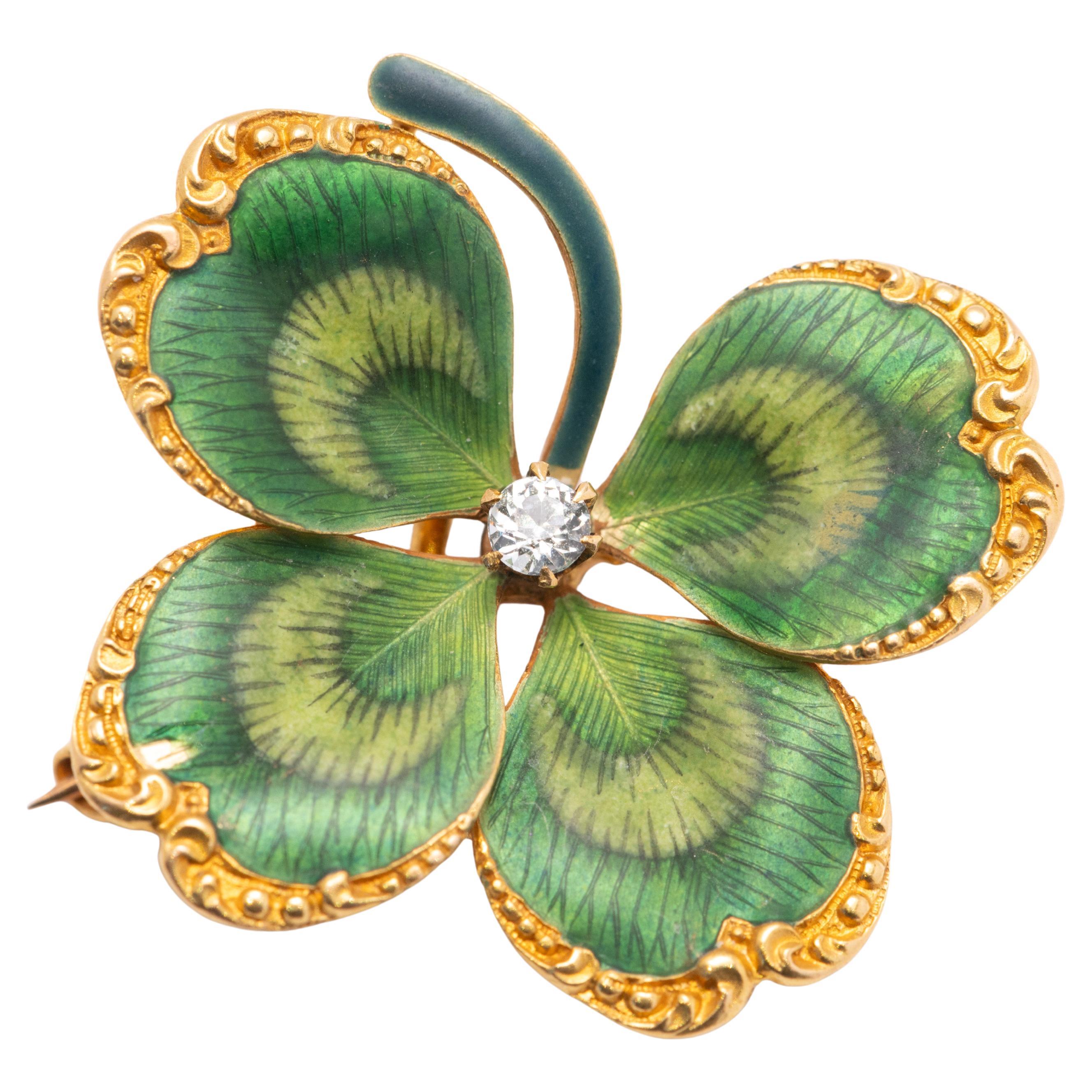 Antiguo Art Nouveau Broche de trébol de cuatro hojas esmaltado con centro de diamantes