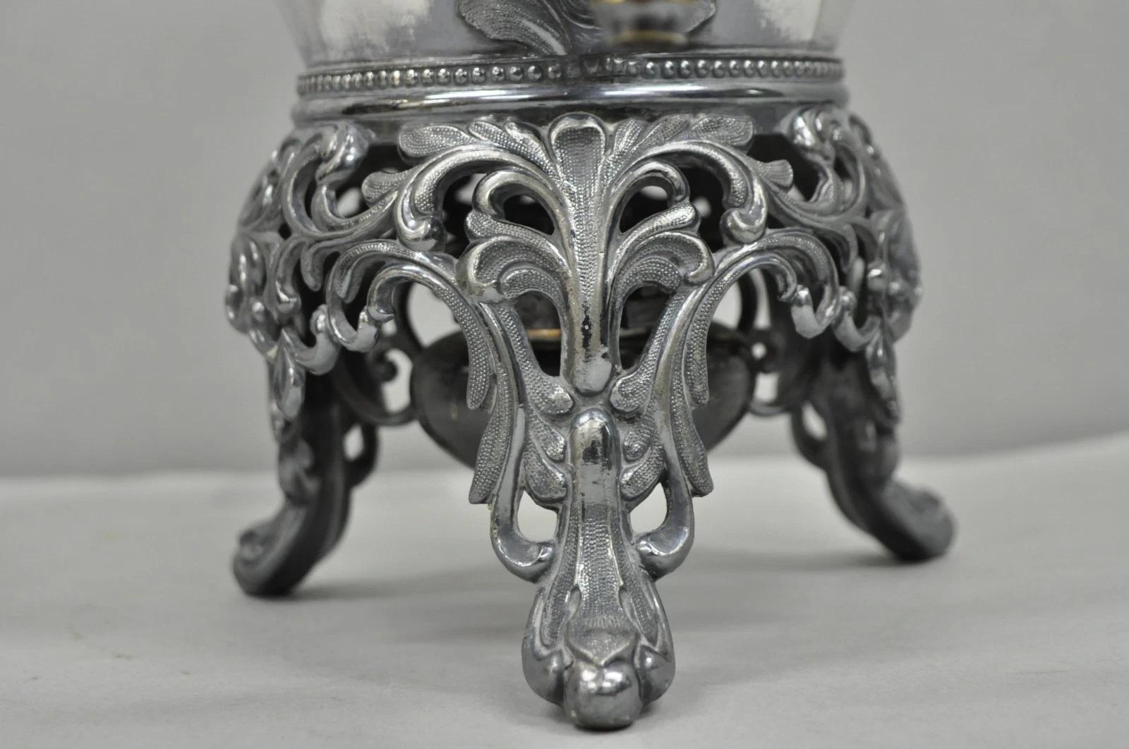 Antike Art Nouveau Englisch versilbert Floral Repousse Samovar Kaffee Tee Topf im Zustand „Gut“ im Angebot in Philadelphia, PA
