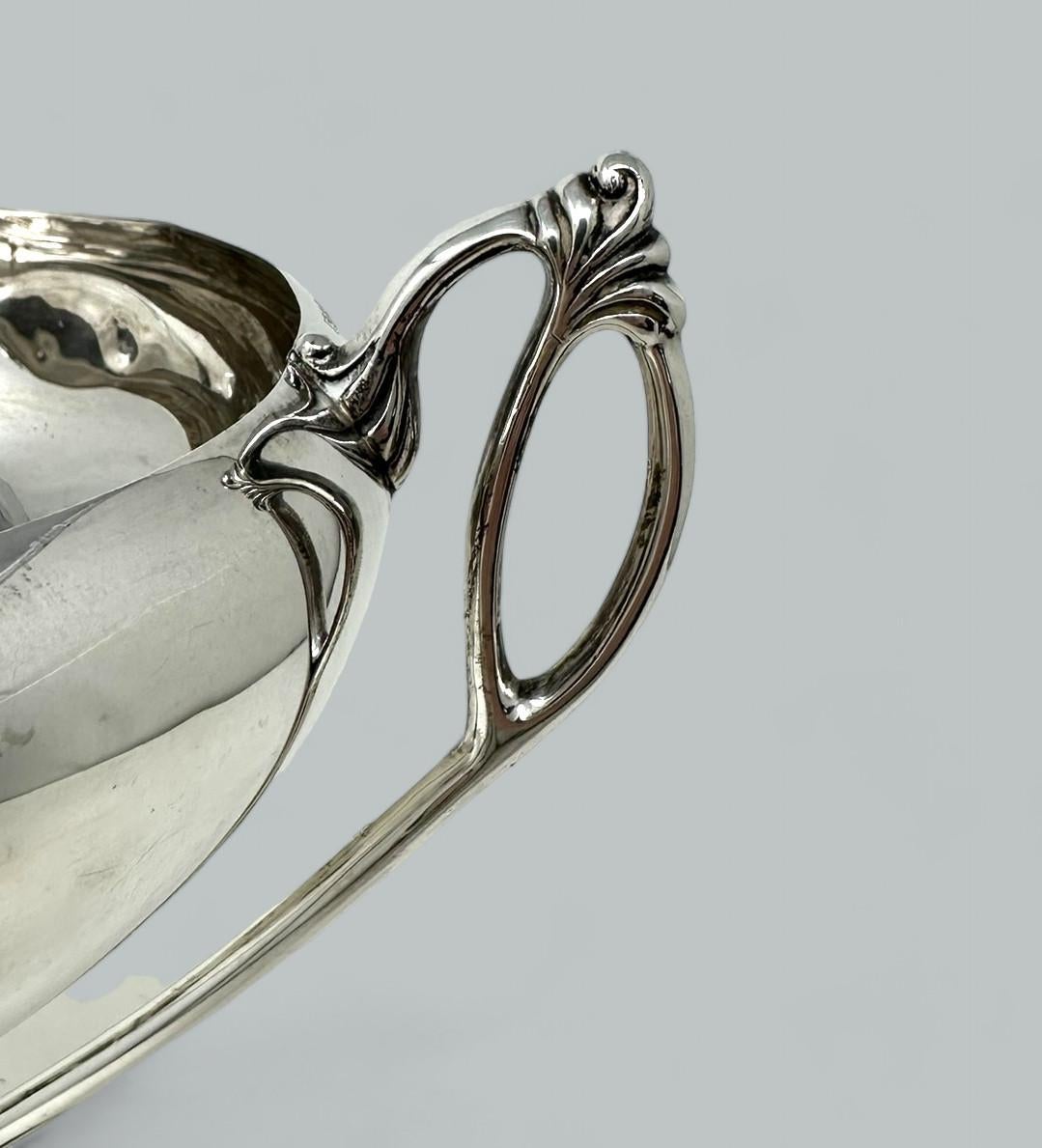 Antico trofeo sportivo in argento Sterling Trophy Cup Bowl Centerpiece (centro tavola) In condizioni buone in vendita a Dublin, Ireland