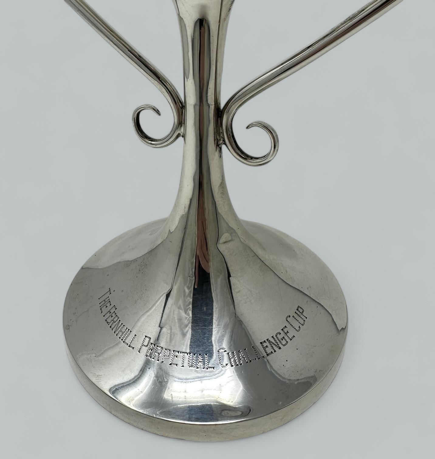 XX secolo Antico trofeo sportivo in argento Sterling Trophy Cup Bowl Centerpiece (centro tavola) in vendita