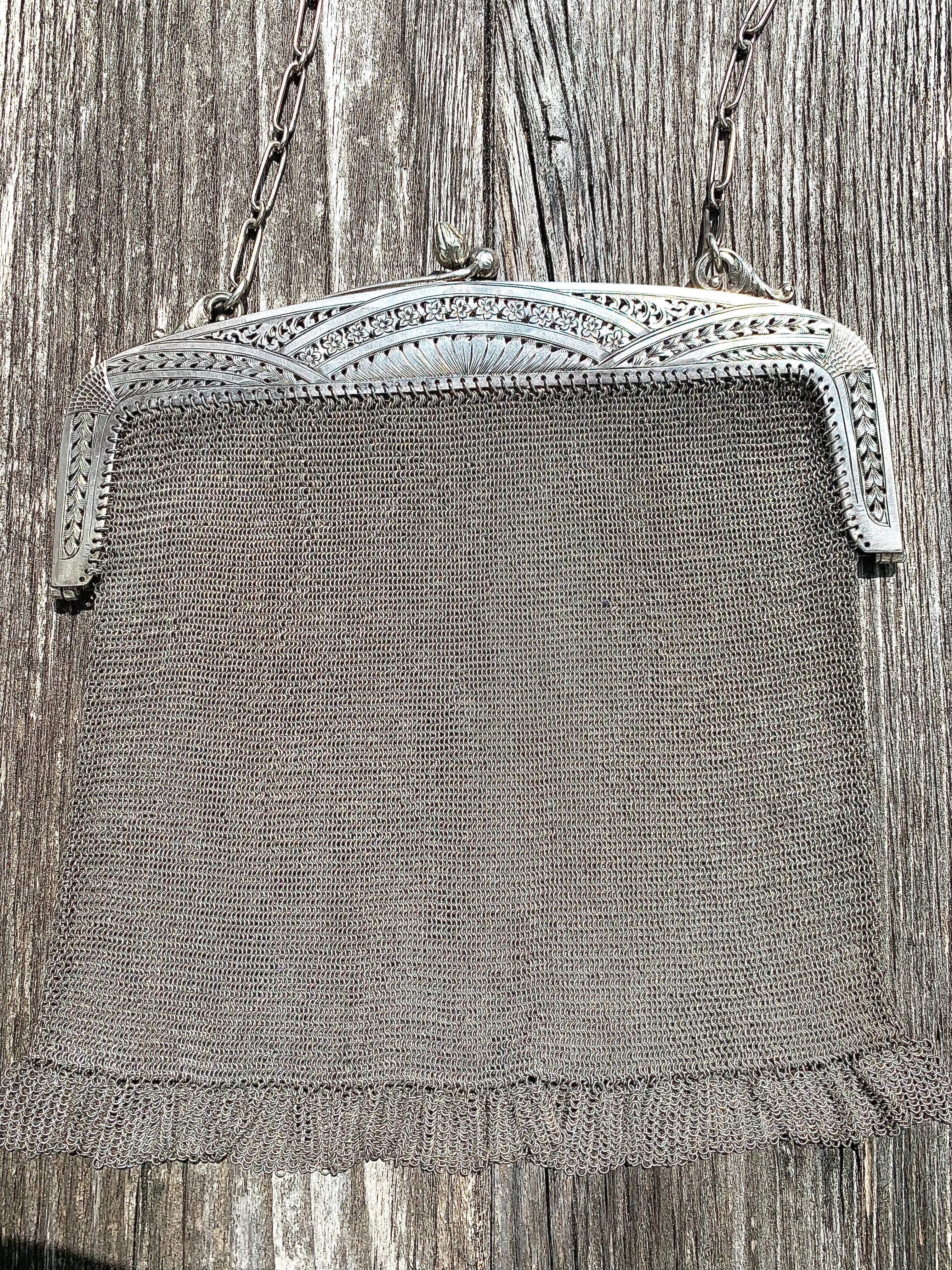 Antiguo  Art Nouveau Bolso de noche Mesch Plateado Bolso en  Cadena de plata en venta