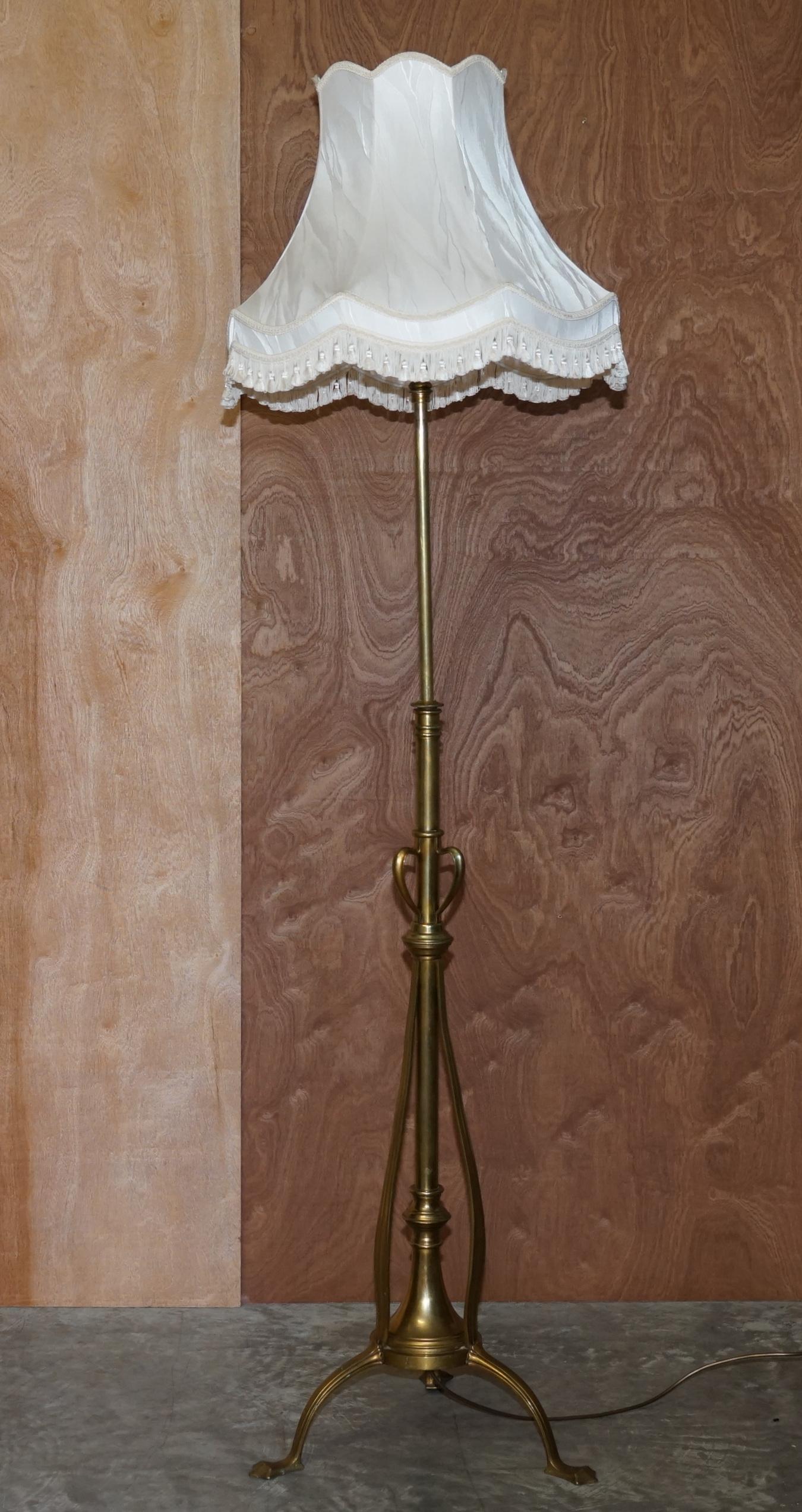 Antique Art Nouveau Floor Standing Lamp Height Adjustable Brass Sculptured Frame For Sale 2