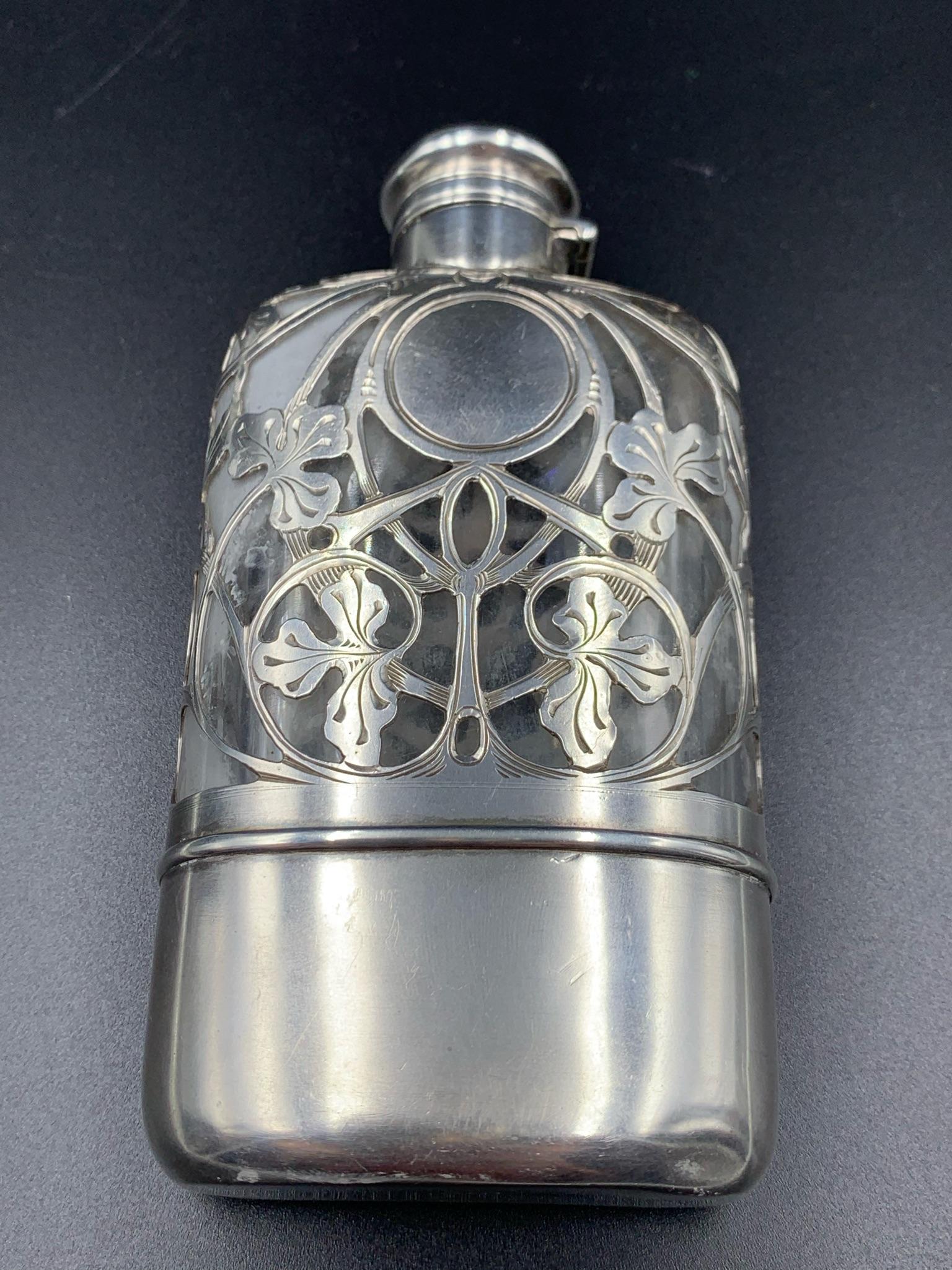 Antike Art Nouveau Floral Gorham Sterling Silber Überlagerungsflasche im Angebot 2