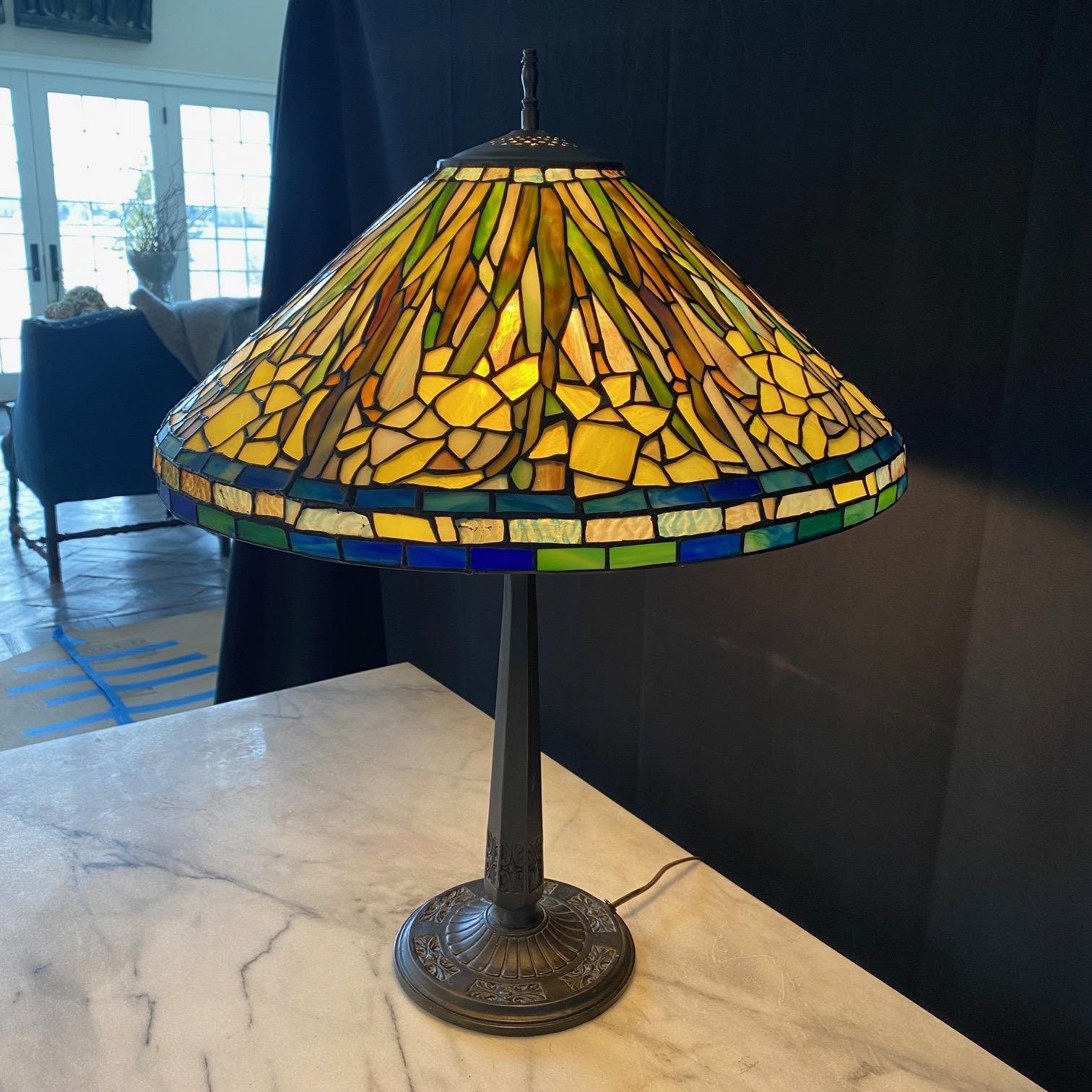 American Antique Art Nouveau Floral Iris Tiffany Studios Style Table Lamp 