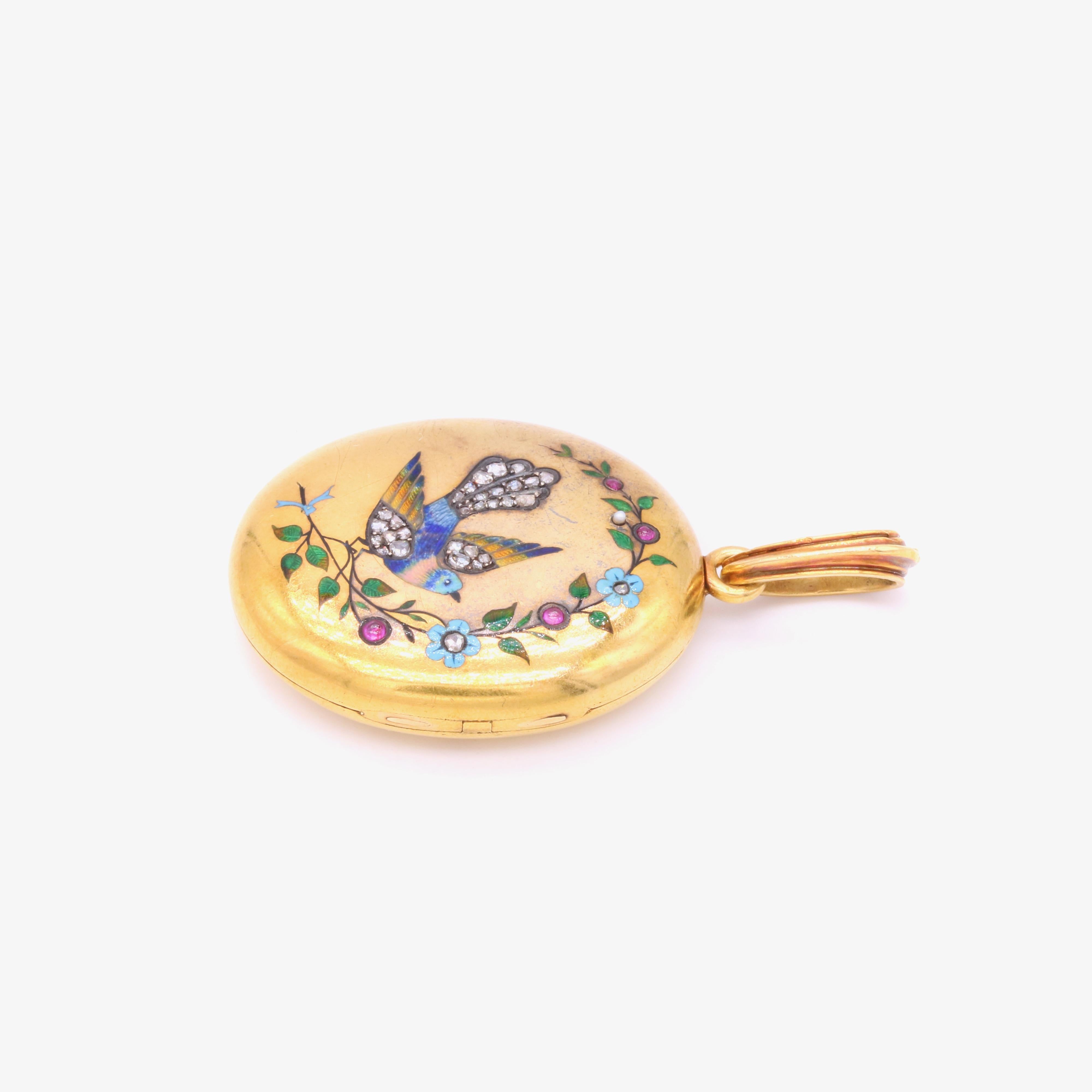 Antikes französisches Jugendstil-Vogel-Medaillon aus 18 Karat Gelbgold mit Diamanten, Rubin und Emaille im Angebot 3