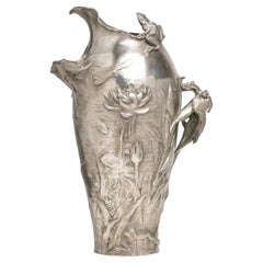 Antike Art Nouveau Französisch Zinn florale Vase von Frédéric Debon
