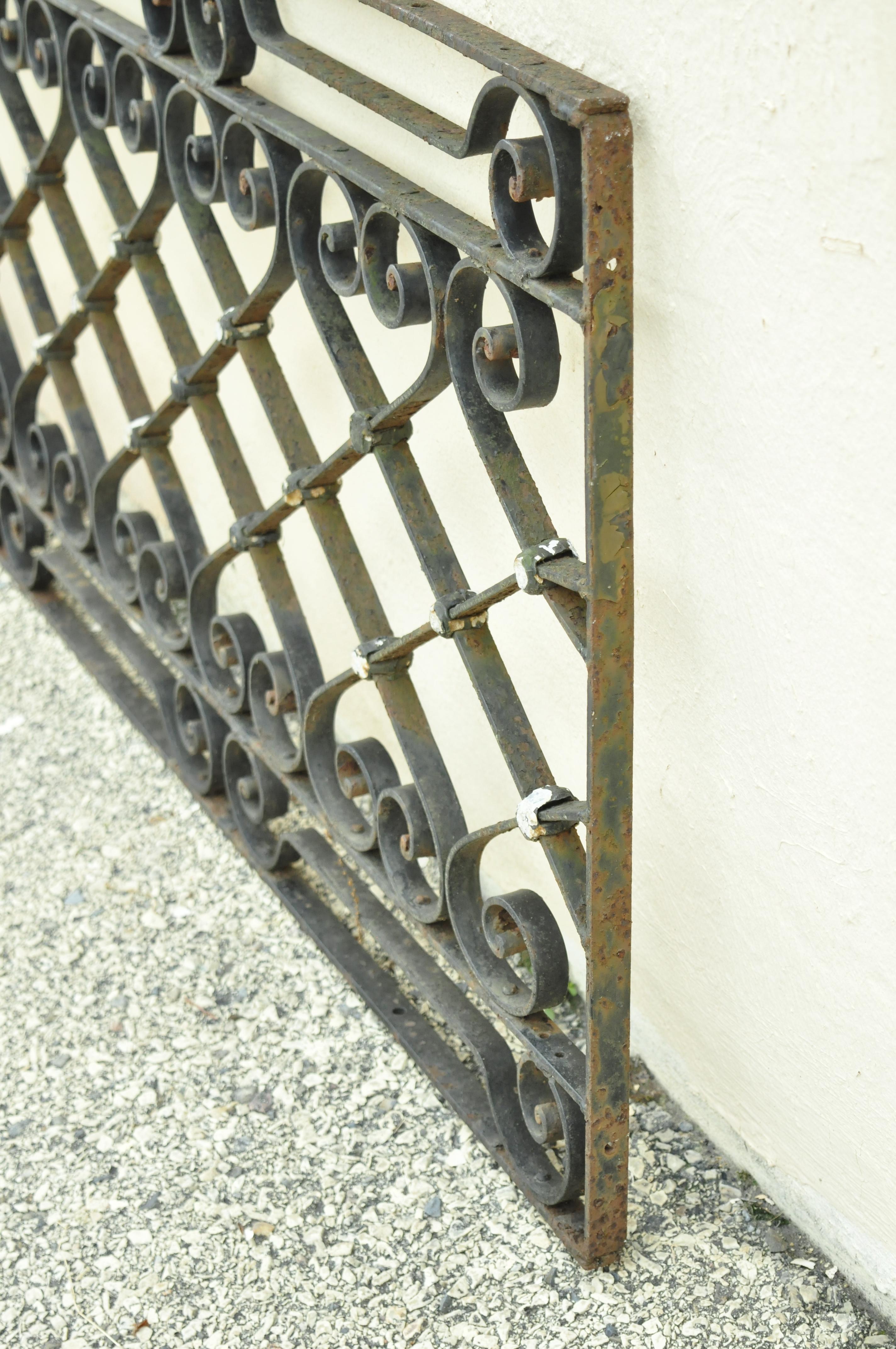 20th Century Antique Art Nouveau French Style Wrought Iron Scrolling Scrollwork Gate
