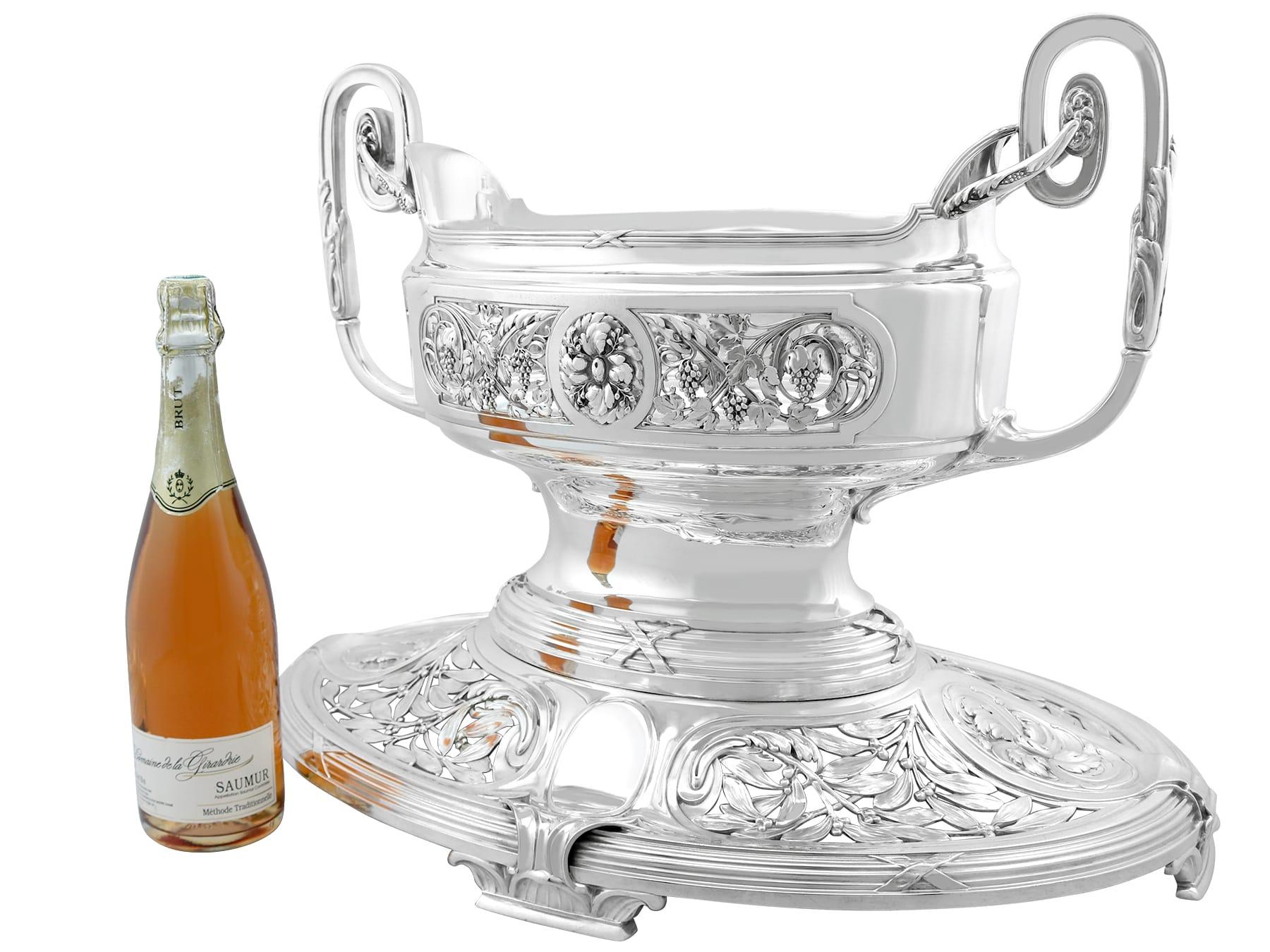 A magnificent, fine and impressive, large antique German silver Art Nouveau centrepiece; an addition to our ornamental silverware collection

This magnificent antique German silver centrepiece has an oval rounded form.

The exceptional bowl is
