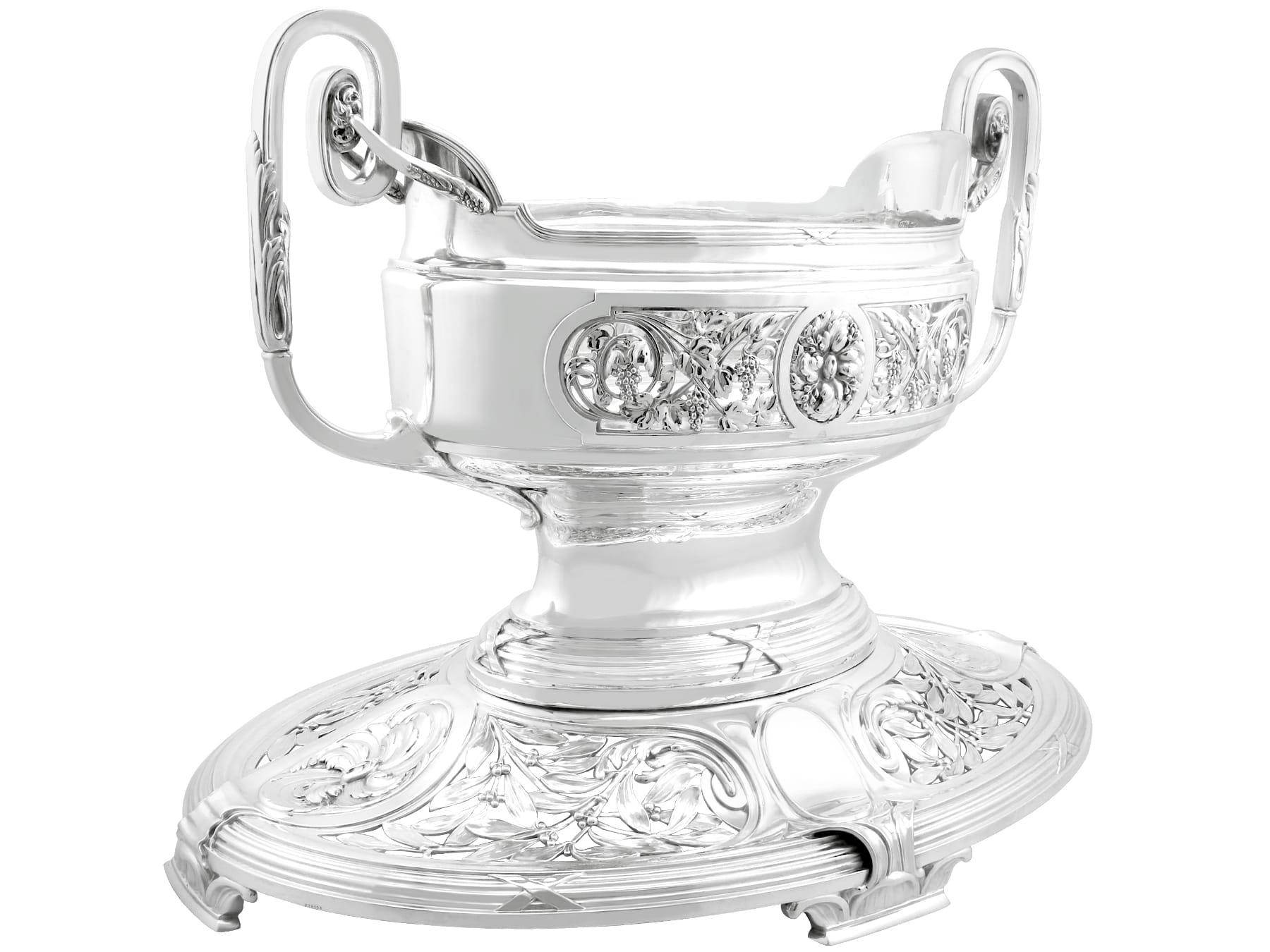 Tedesco Antico centrotavola in argento tedesco Art Nouveau in vendita