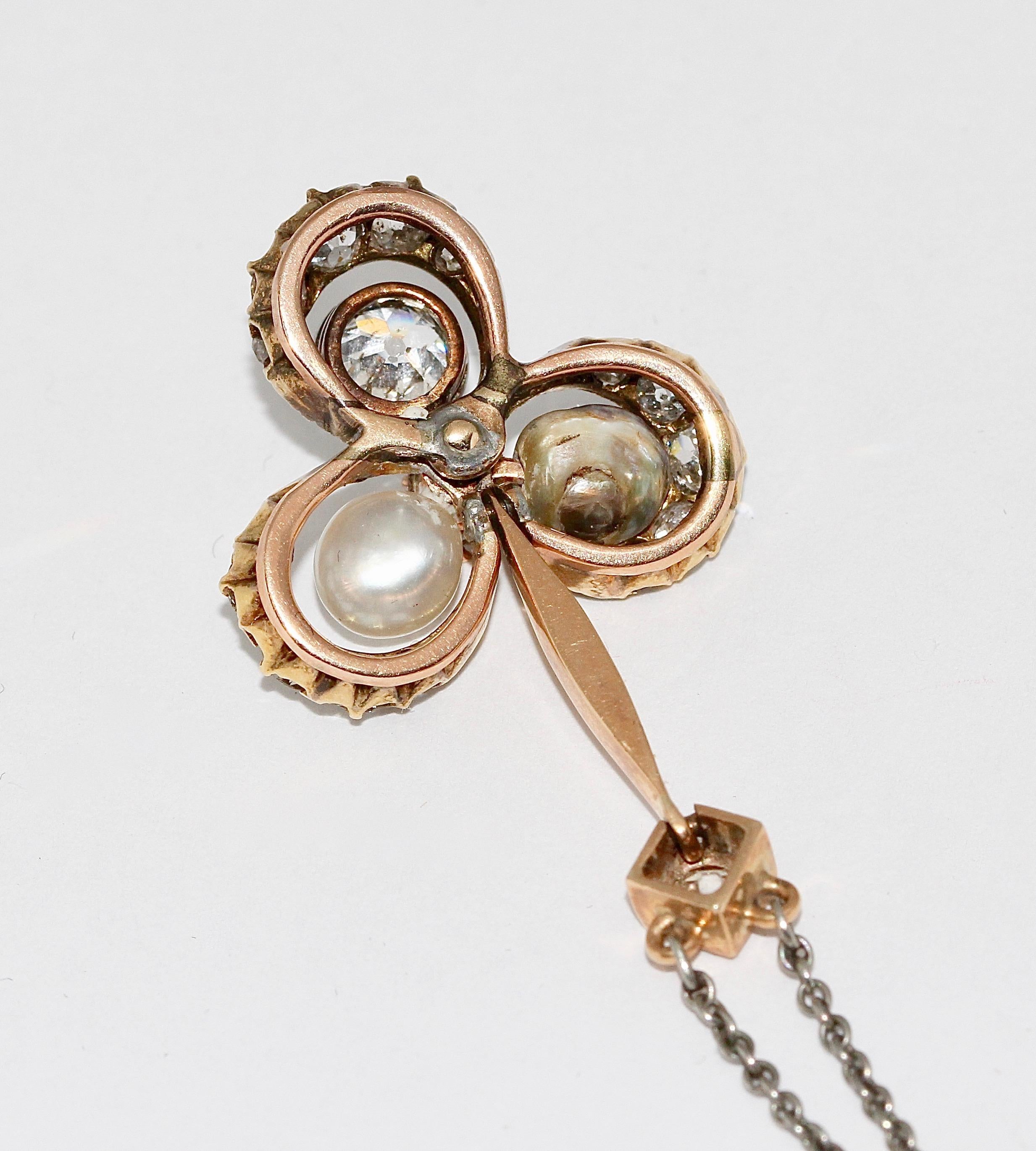 Collier, pendentif en or Art nouveau ancien, avec diamants et perles naturelles en vente 2