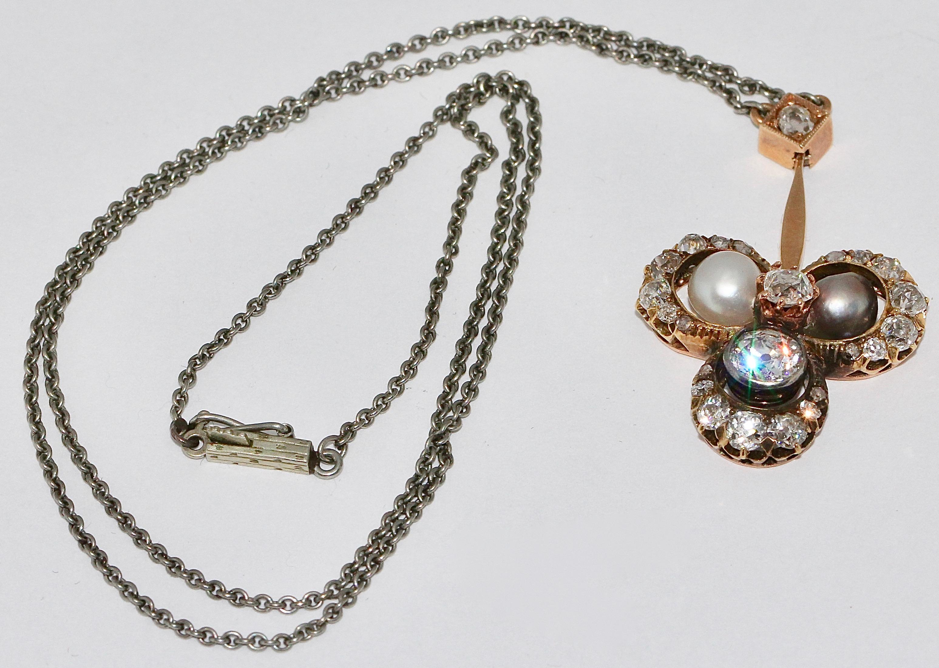 Antique Art Nouveau Gold Necklace, Pendant, with Diamonds and Natural Pearls For Sale 3