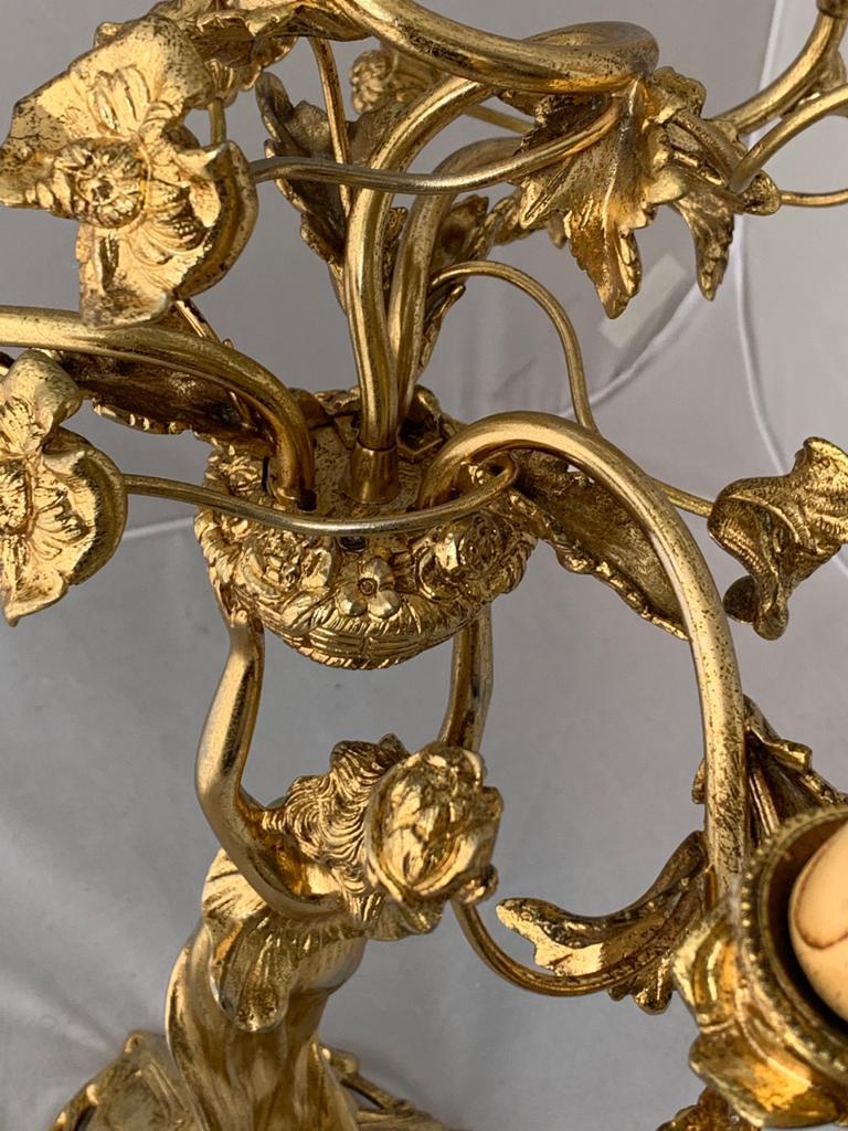 Lampe de table ancienne Art Nouveau en bronze doré en vente 3