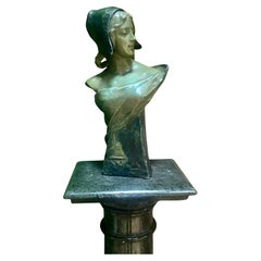 Antique Art Nouveau Goldscheider Terracotta Sculpture Buste d'une jeune fille hollandaise