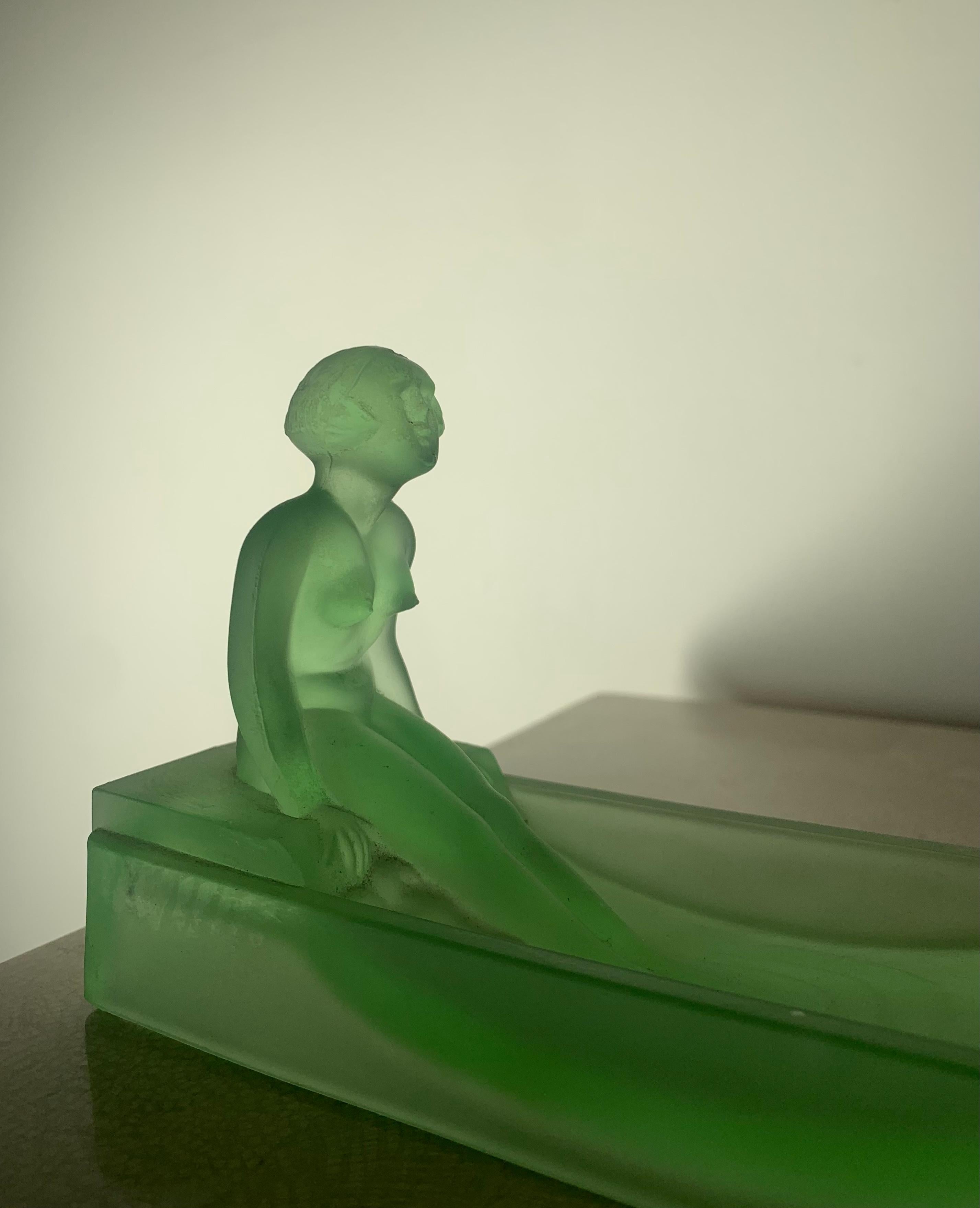  Art Deco Green Frosted Depression Glass Vide-Poche with Nude Lady, 1981 1