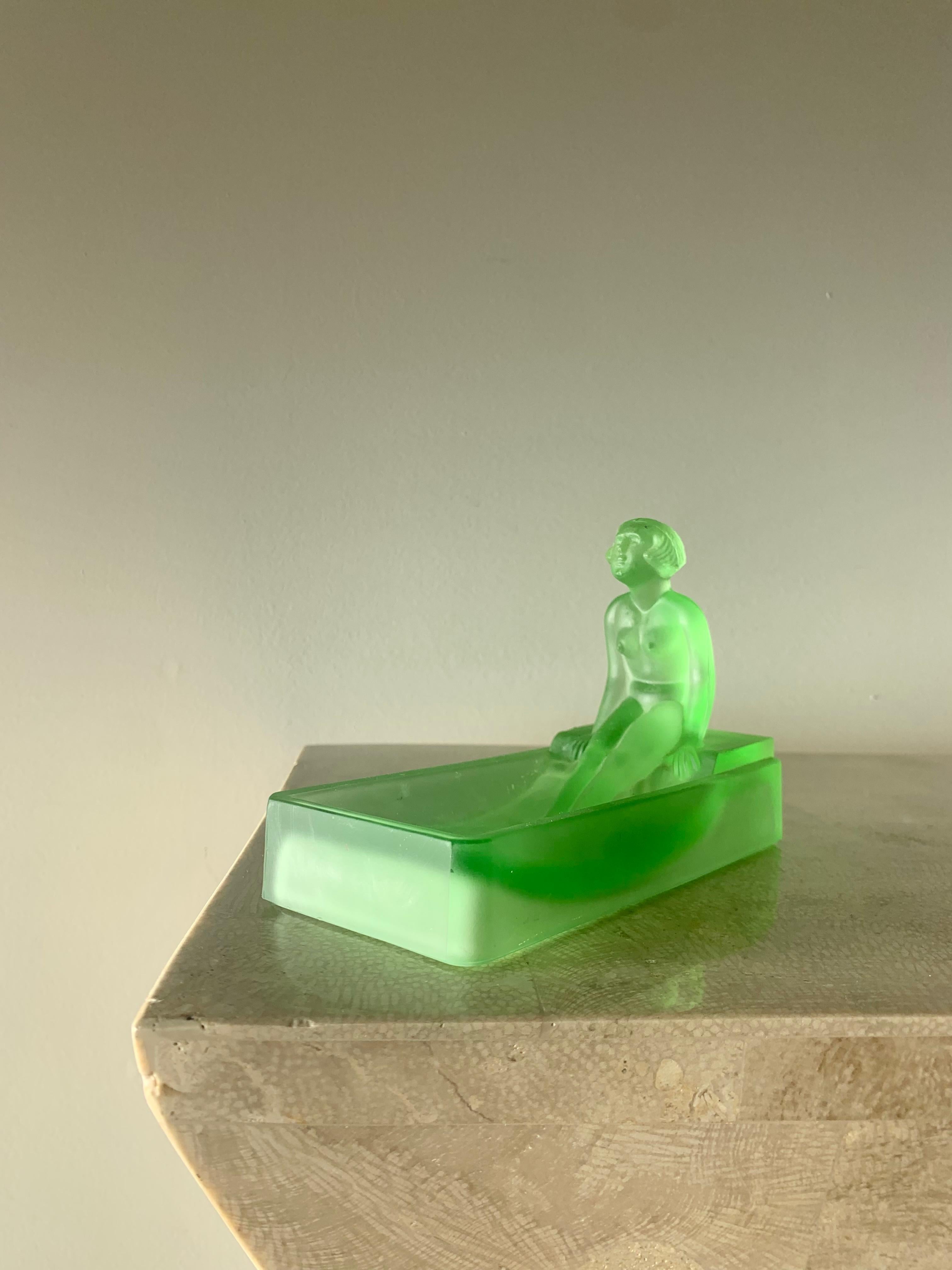  Art Deco Green Frosted Depression Glass Vide-Poche with Nude Lady, 1981 4