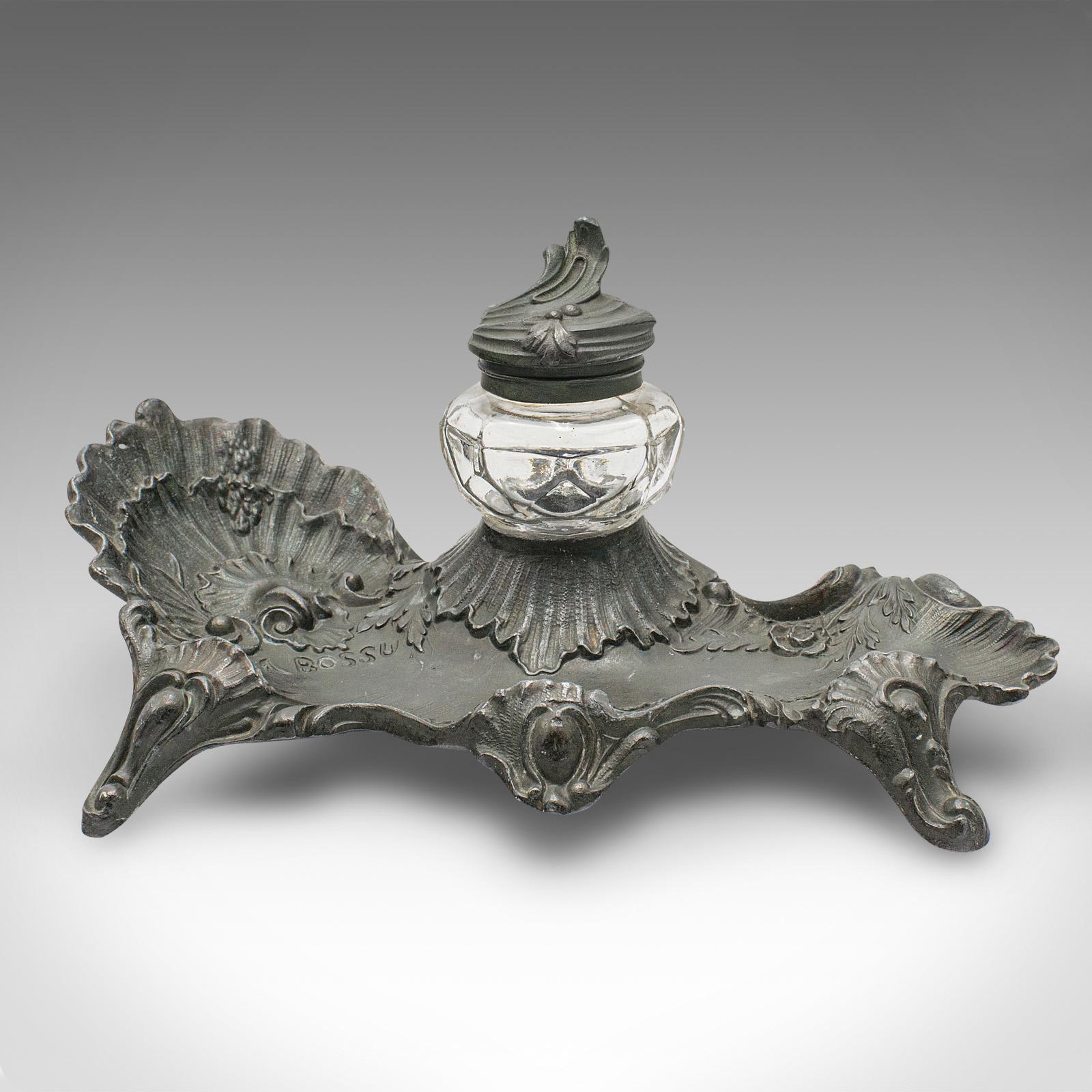 
This is an antique Art Nouveau ink well. A French, pewter decorative pen tray, dating to the late Victorian period, circa 1900.

Wonderful example from the appealing Art Nouveau period
Displays a desirable aged patina and in good order
Pewter tray