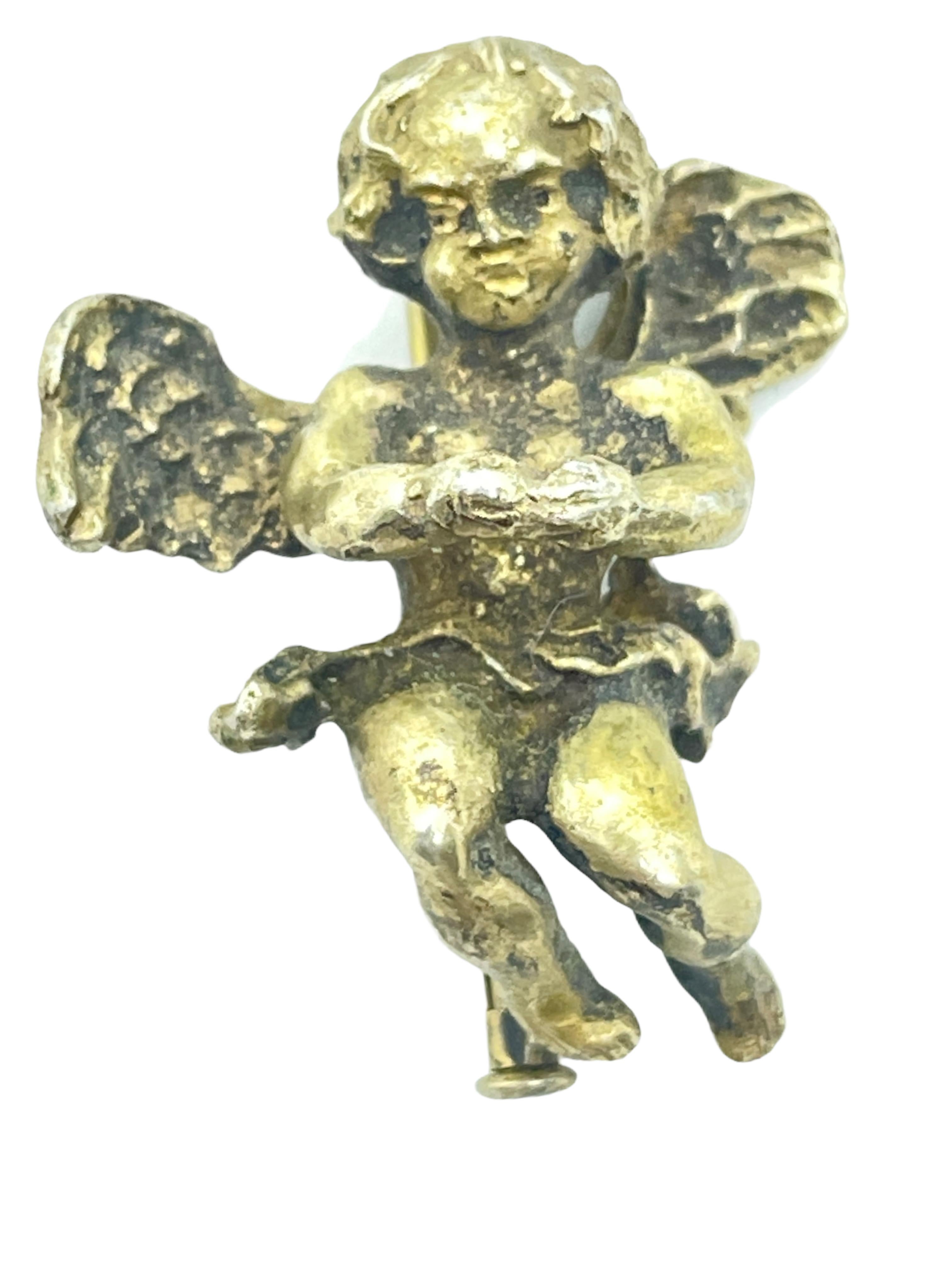 This lovely stylish Cherub angel brooch was made for a loved one. Made in Vienna, Austria, circa 1890s or older. It is made of solid silver, not pounced or marked. It weights about 16.1 Gramm or 0.57 OZ.
A very pretty piece of antique jewellery