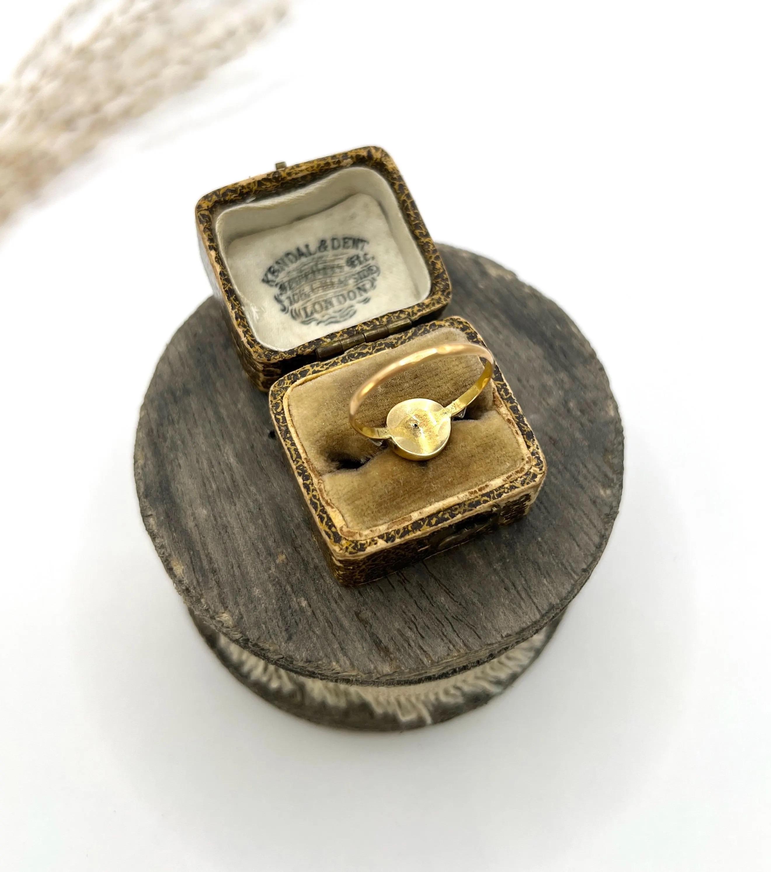 Anello con ritratto di donna in stile Art Nouveau: oro 18ct e diamanti con marchio francese in vendita 4