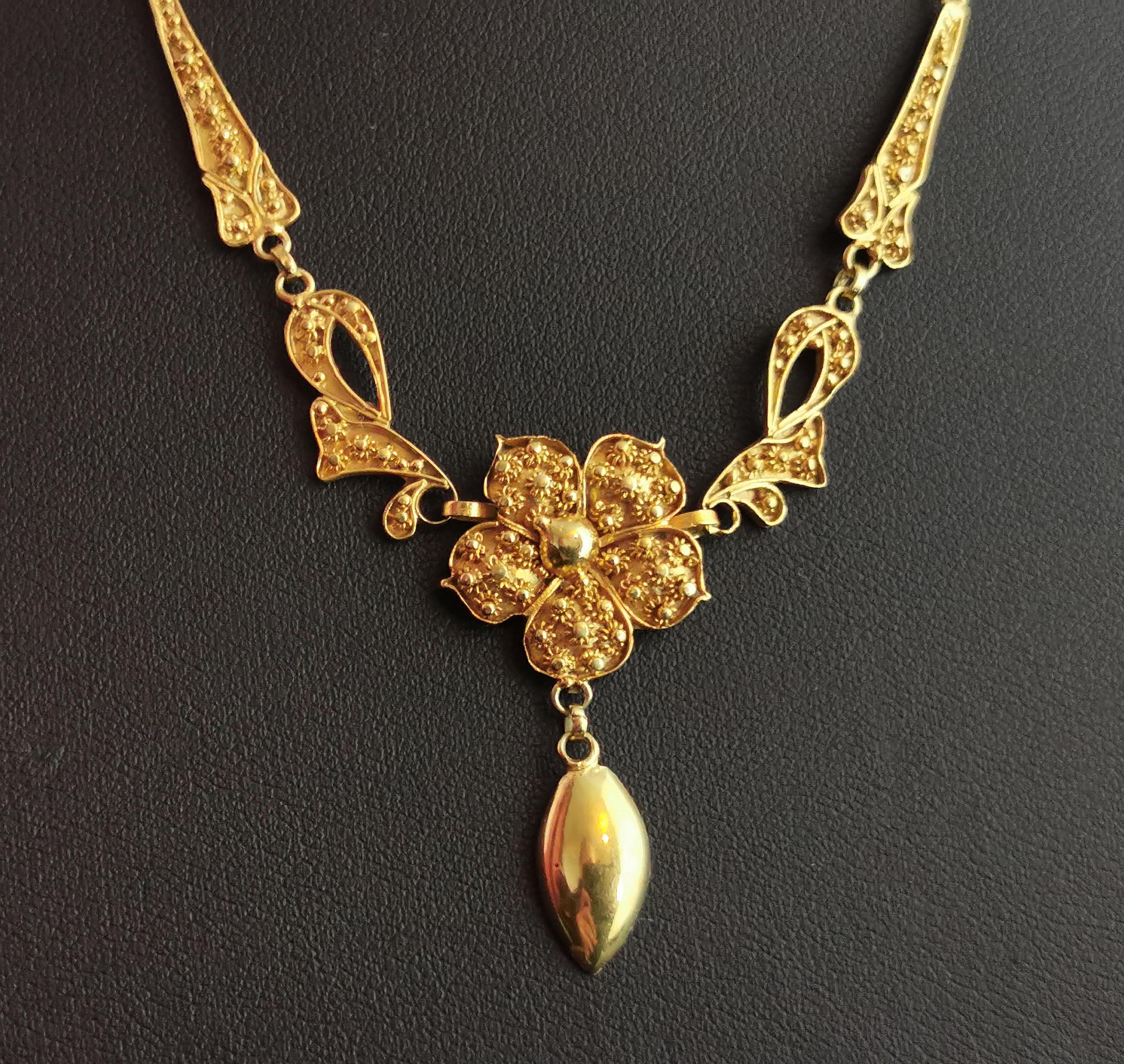 Antique Art Nouveau Lavalier Necklace, Floral, 22 Karat Yellow Gold 2